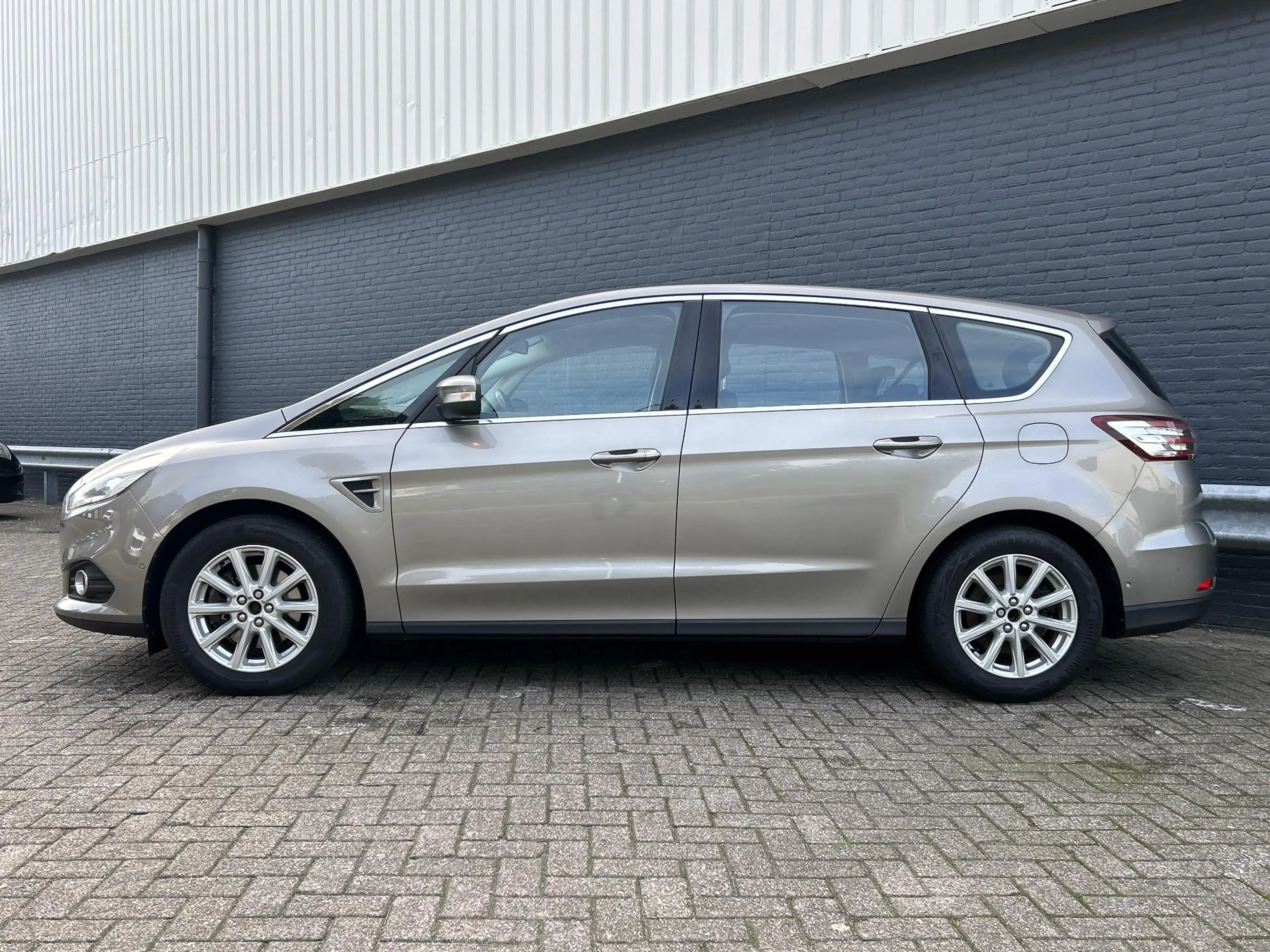 Ford S-Max 1.5 Titanium — photo 8