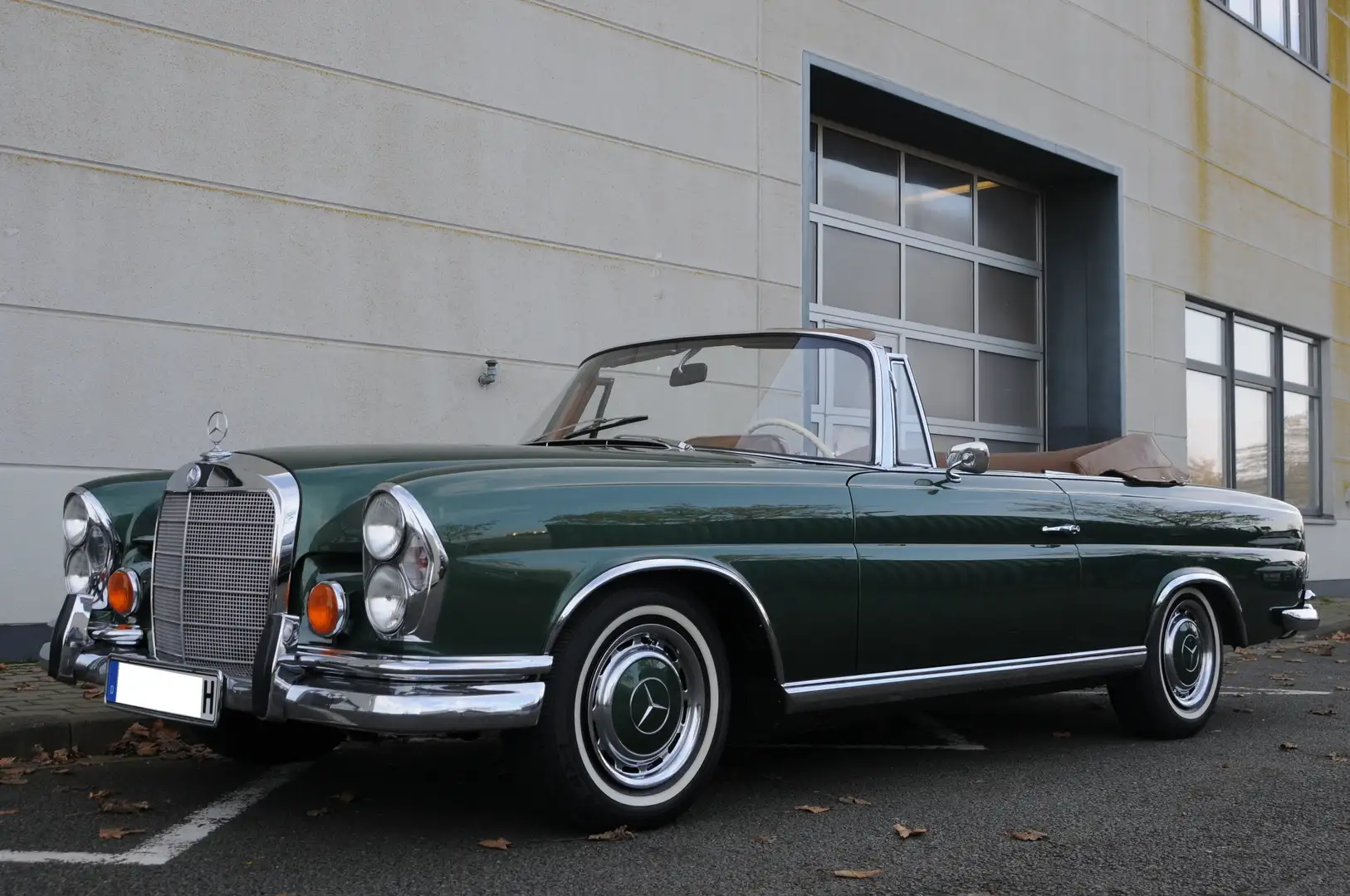 Mercedes-Benz 250 SE W111 Cabriolet Verde - 1