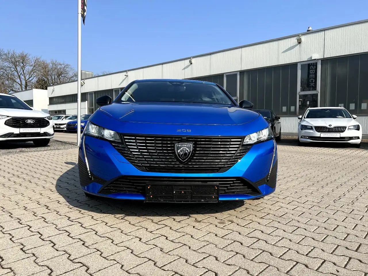 Peugeot 308 1.2 PureTech 130 Allure *LED Navi Leder DAB* 6