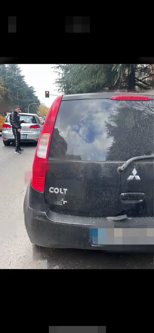 Mitsubishi Colt Colt 5p 1.1 12v Inform c/clima Nero - 2