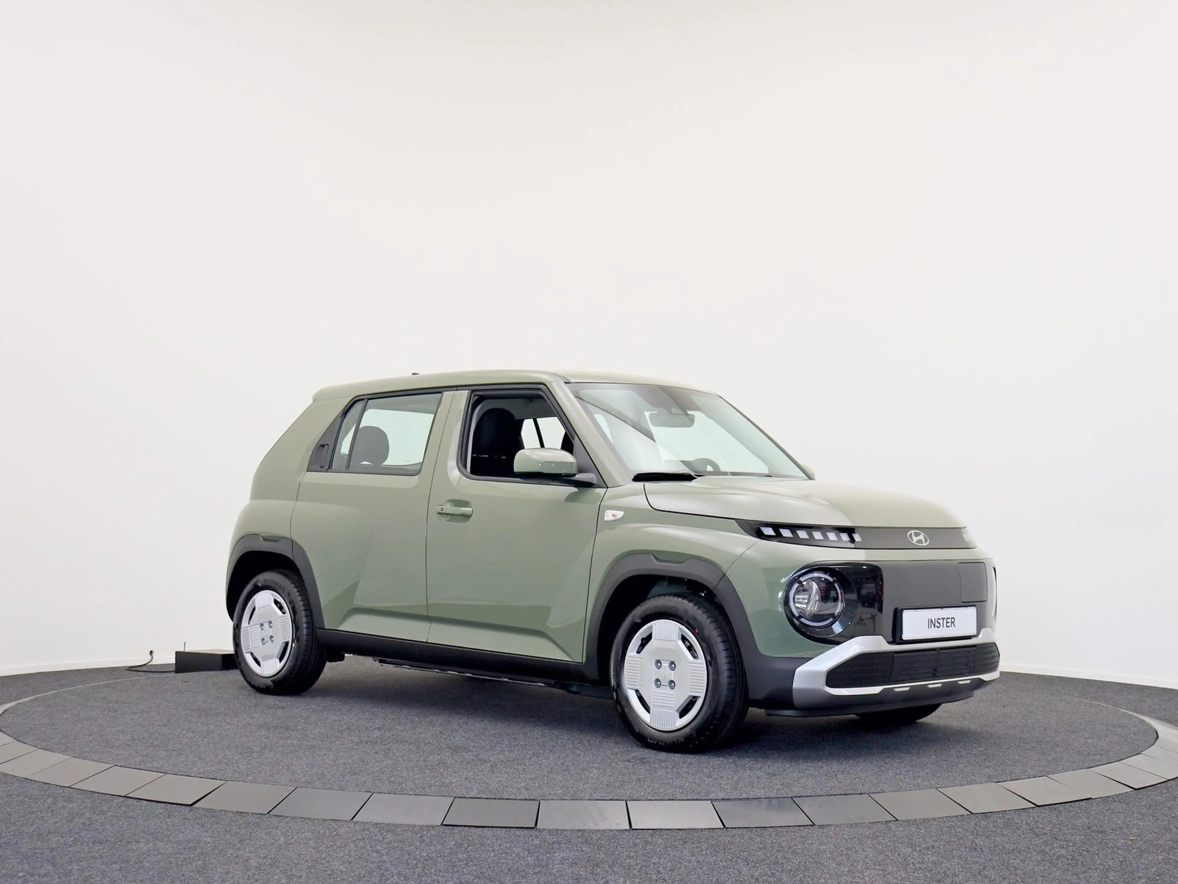 Hyundai Inster E-Motion 49kWh / ACC / Rückfahrkamera / Navi / Kli — photo 4
