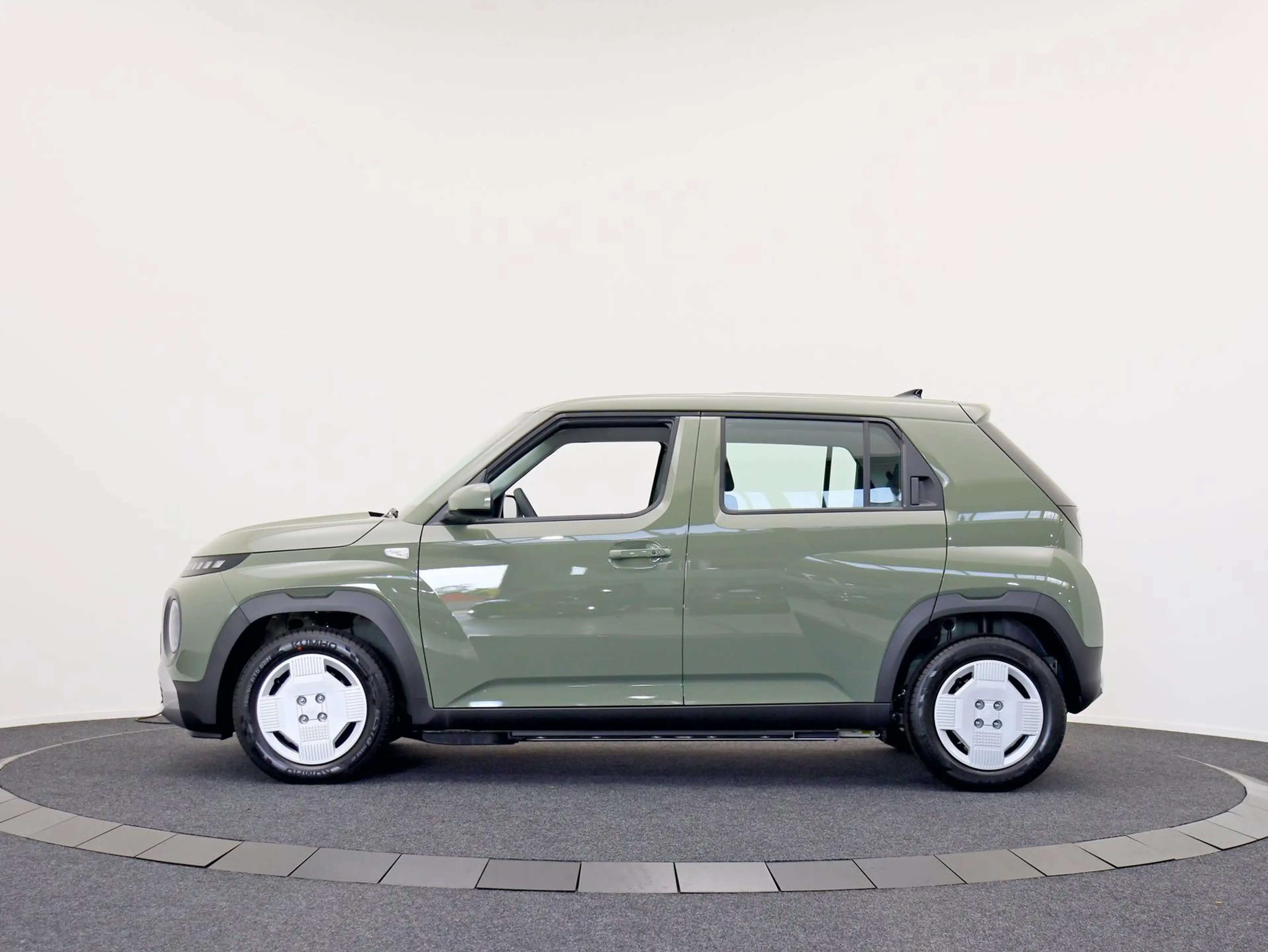 Hyundai Inster E-Motion 49kWh / ACC / Rückfahrkamera / Navi / Kli — photo 2