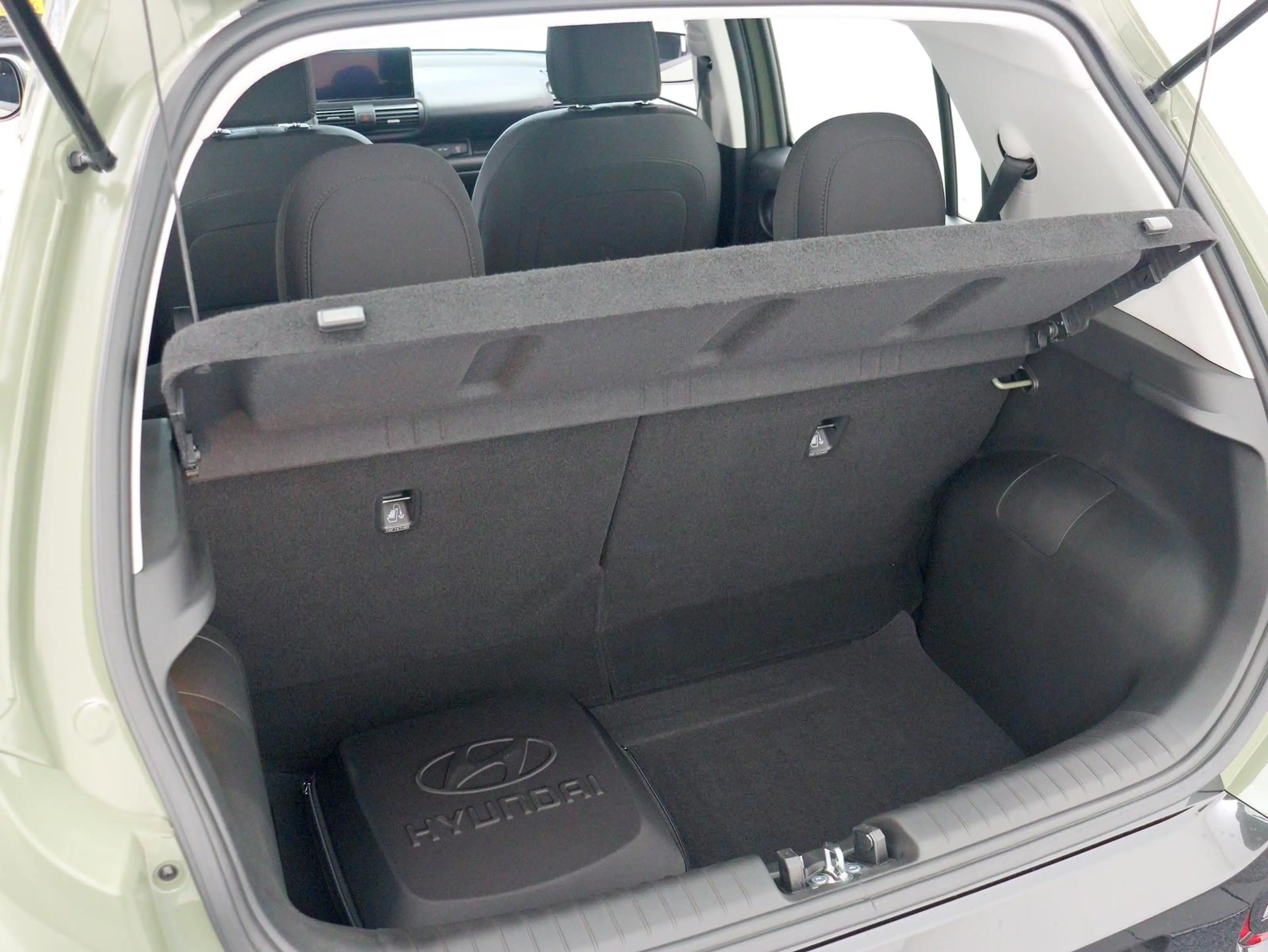 Hyundai Inster E-Motion 49kWh / ACC / Rückfahrkamera / Navi / Kli — photo 7