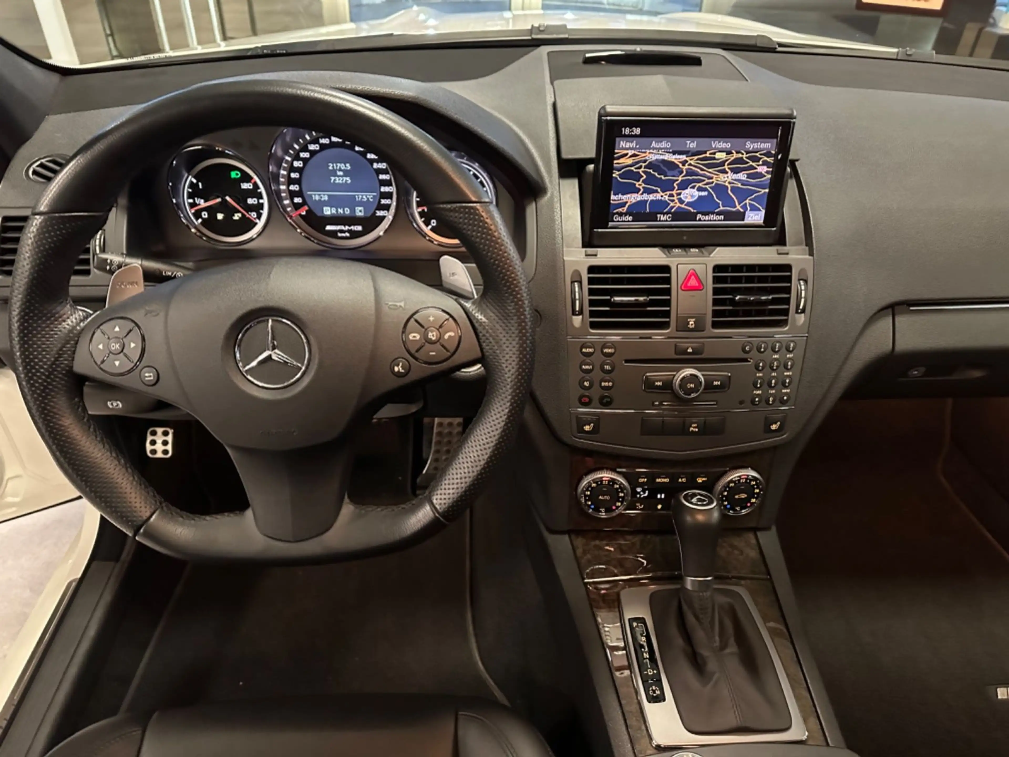 Mercedes-Benz C 63 AMG — photo 9