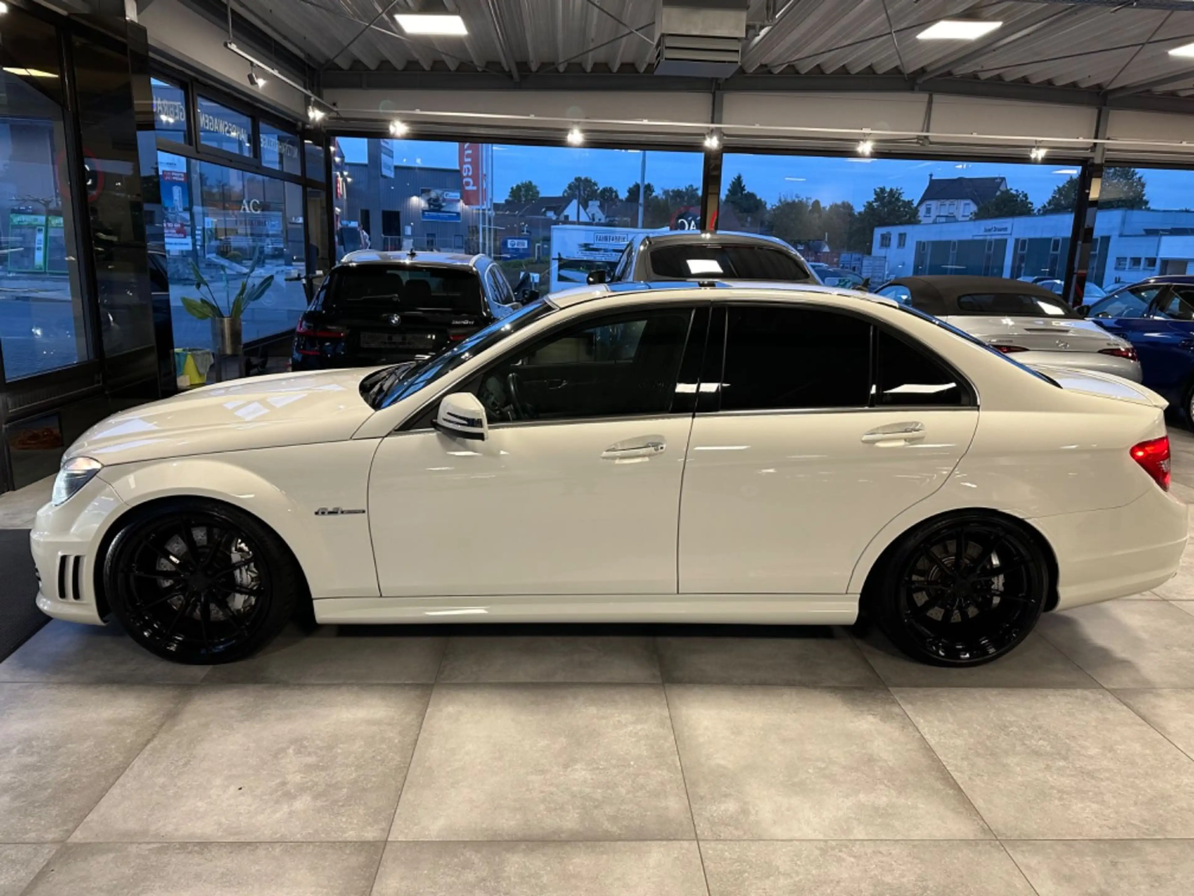Mercedes-Benz C 63 AMG — photo 3