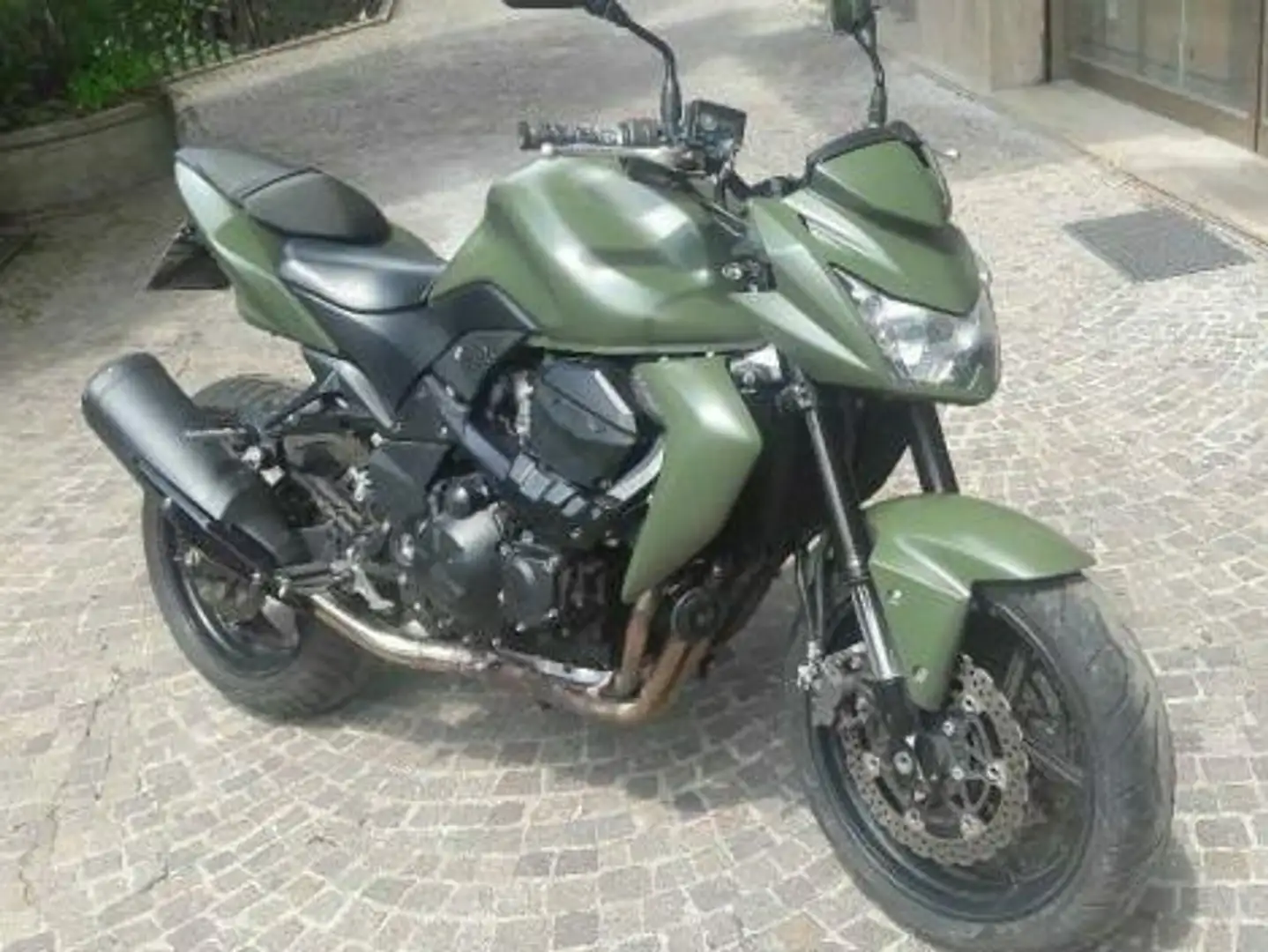 Kawasaki Z 750 Verde - 1