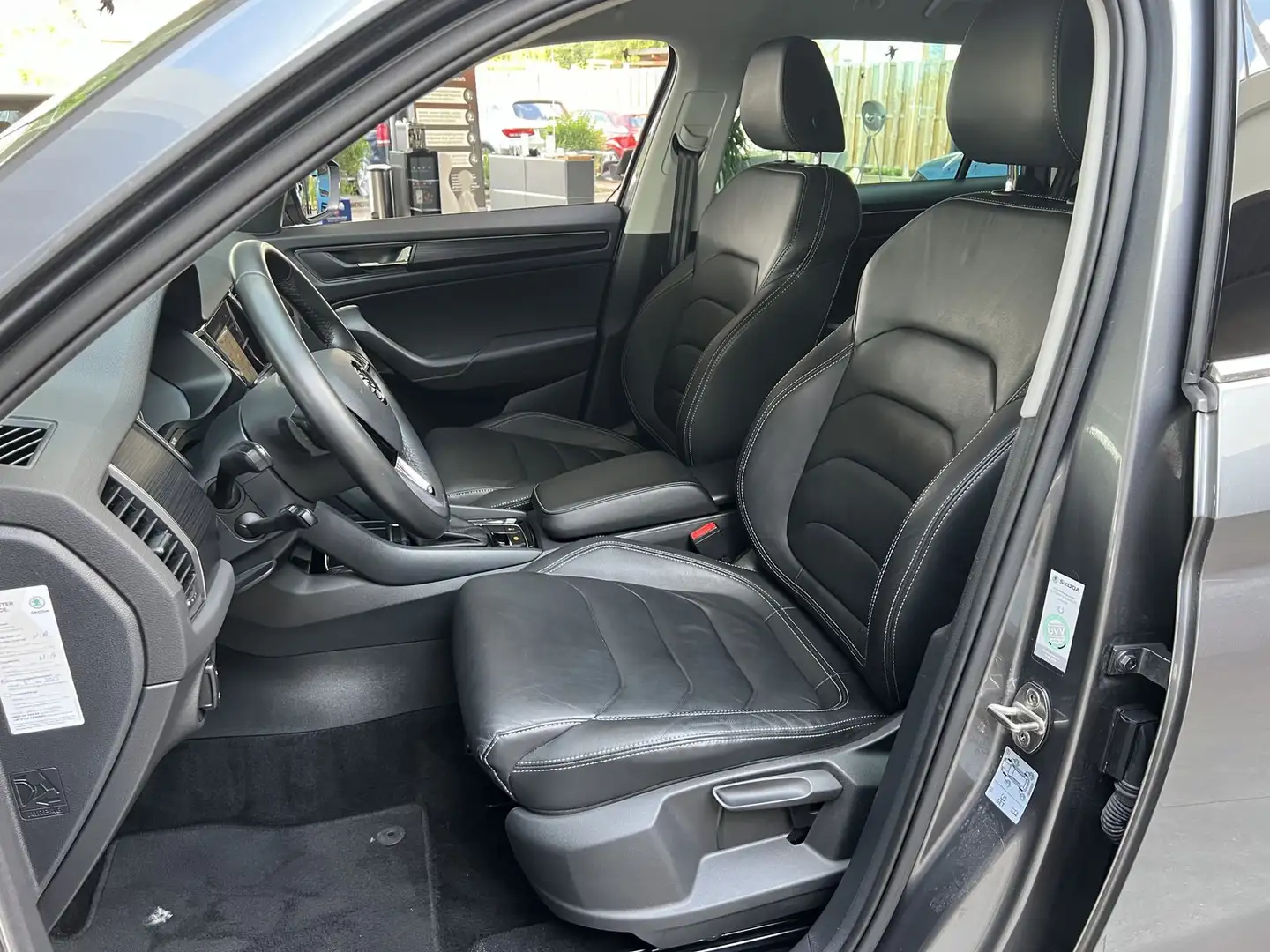 Skoda Kodiaq Ambition Soleil 4x4 Kamera AHK Standheiz Gris - 2