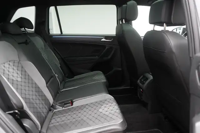 Volkswagen Tiguan Allspace view 9