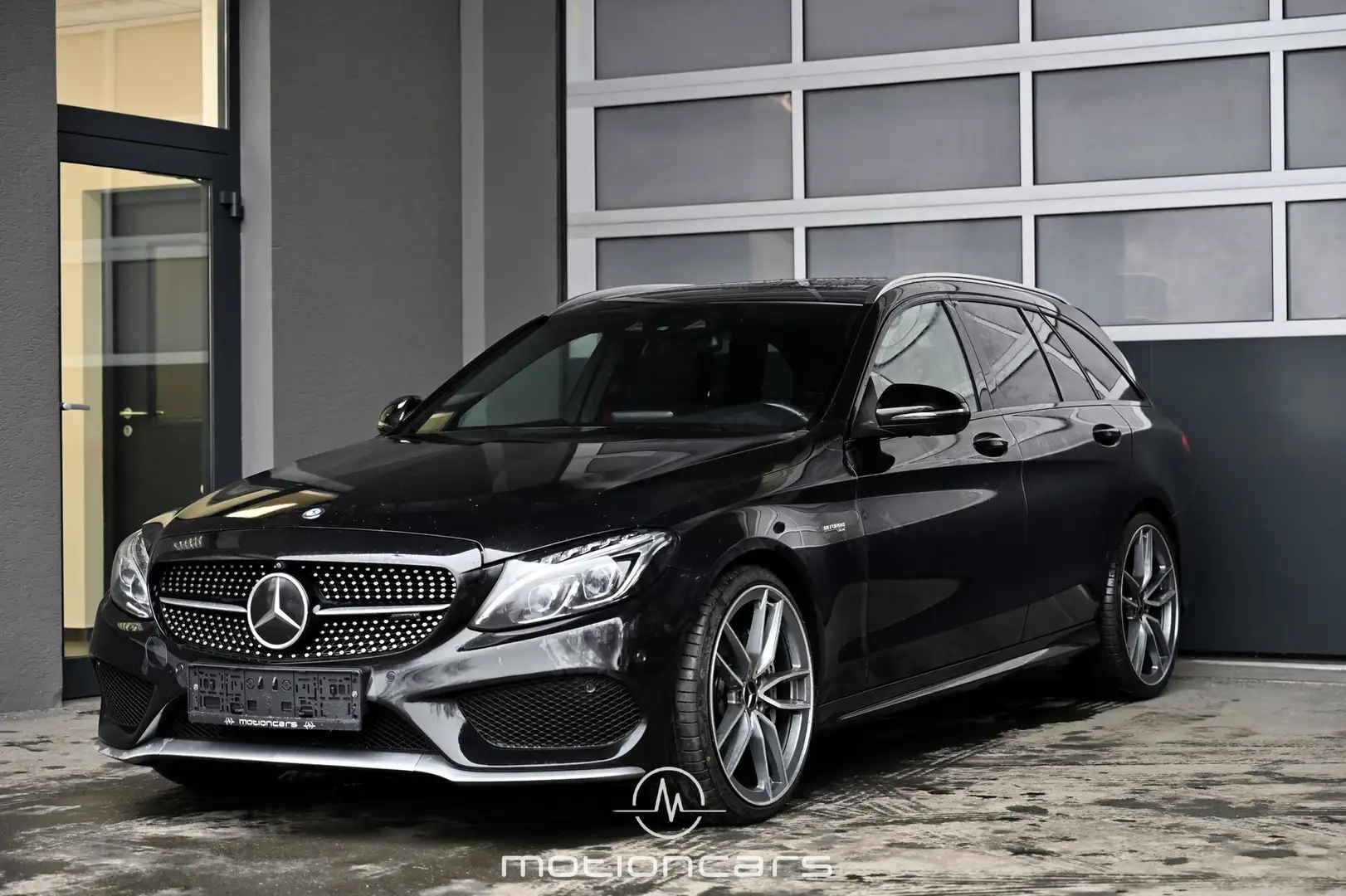 Mercedes-Benz C 43 AMG C-Klasse C 43 AMG T 4Matic Pickerl NEU Schwarz - 1