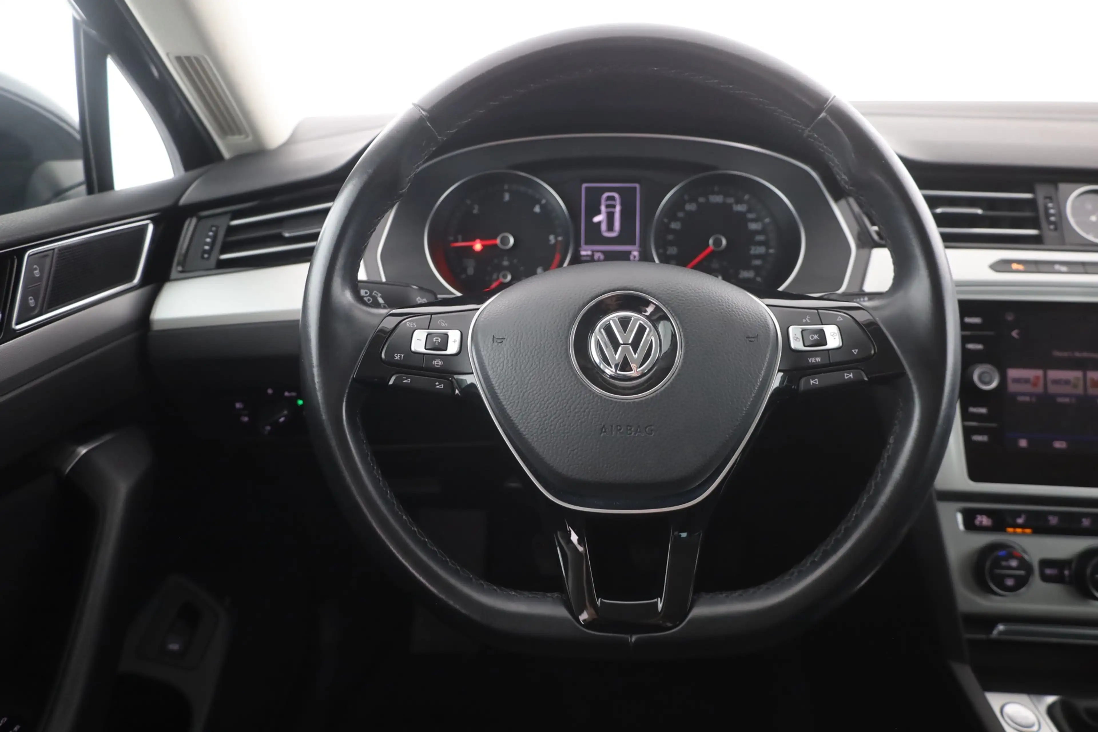 Volkswagen Passat Variant 2.0 TDI Comfortline Navi Kamera — photo 10