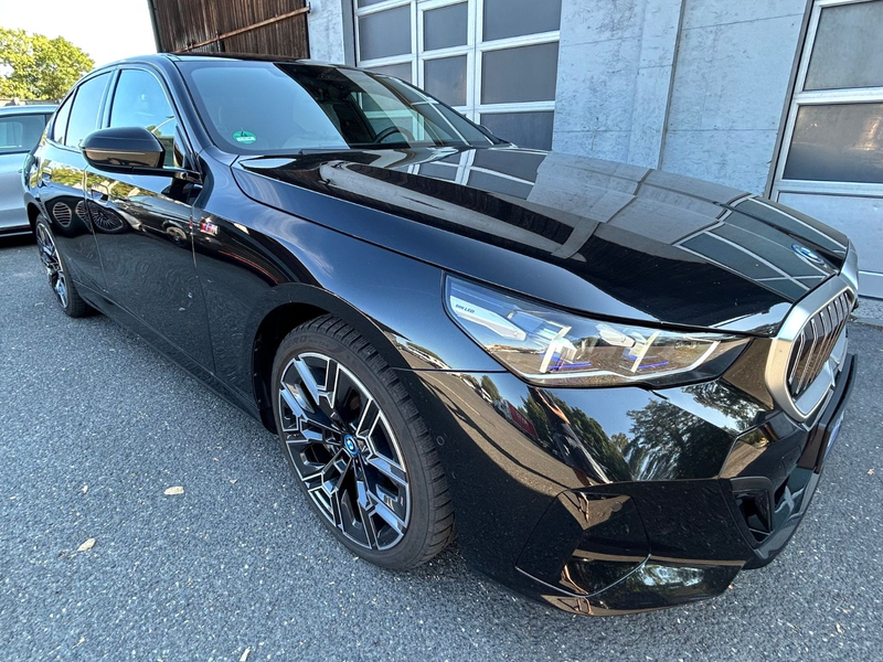 BMW 550 e xDrive M Sportpaket *20 ZOLL*HUD*ICONIC* — photo 7