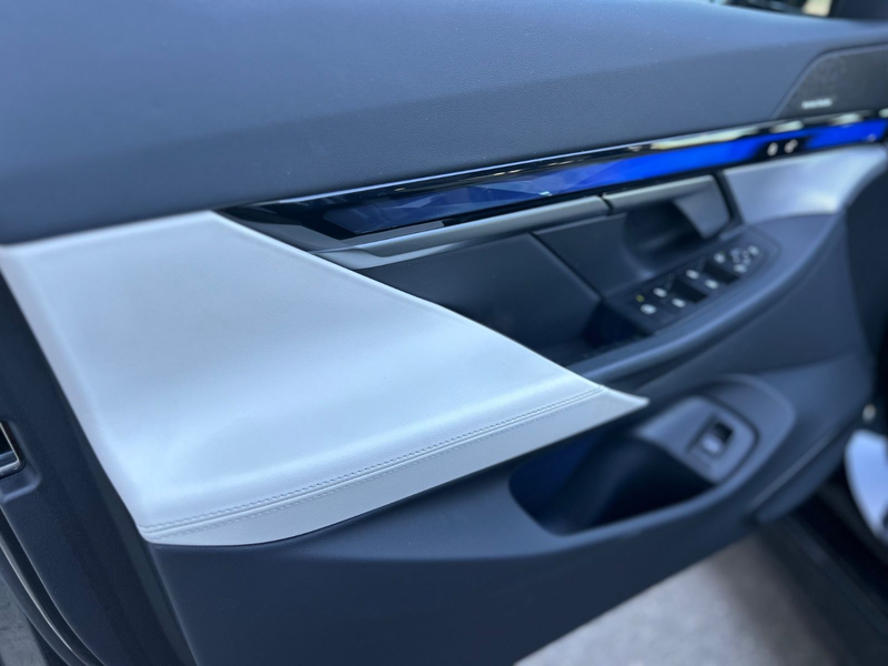 BMW 550 e xDrive M Sportpaket *20 ZOLL*HUD*ICONIC* — photo 13