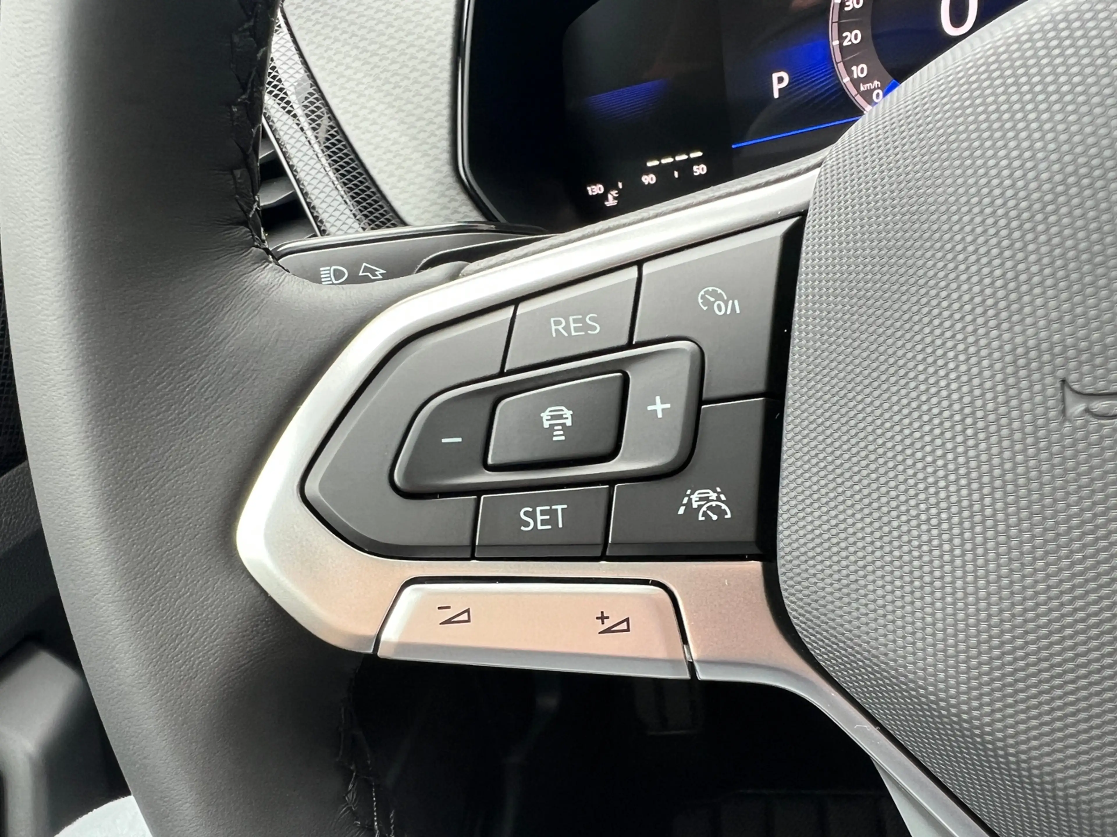 Volkswagen T-Cross Life 1.0 TSI DSG *AHK, IQ-Light, ACC, Kamera, 17" — photo 12