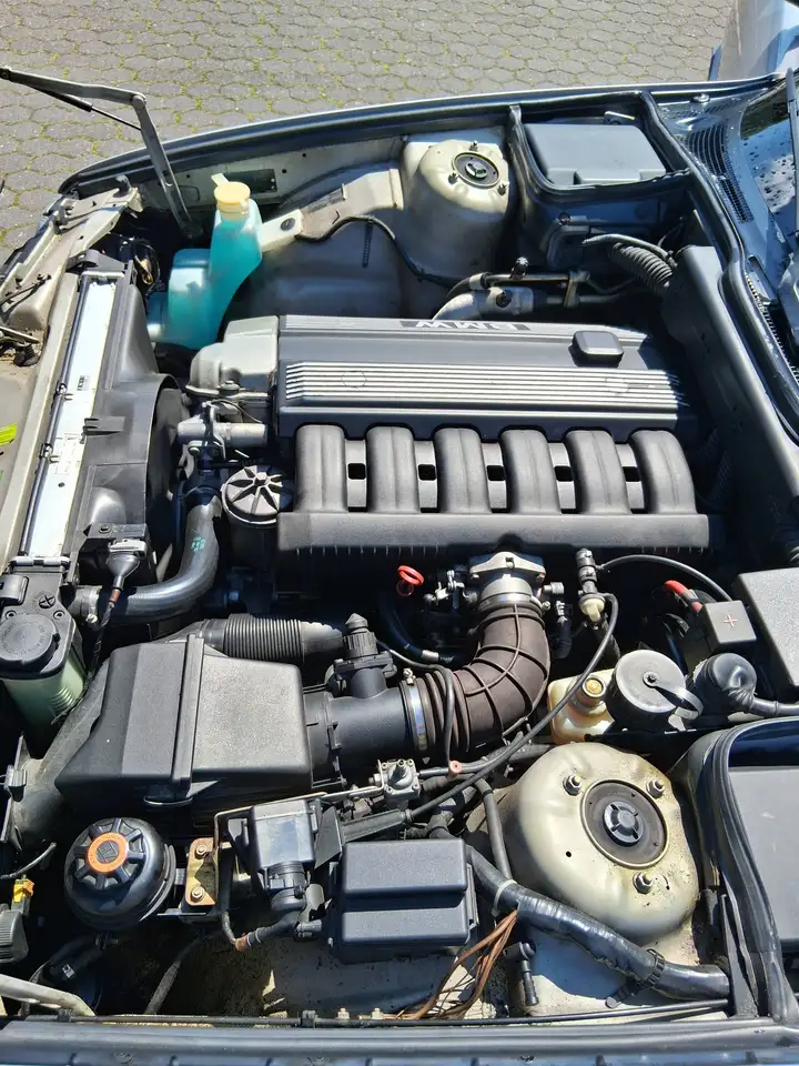BMW 525i 24V, foto 11