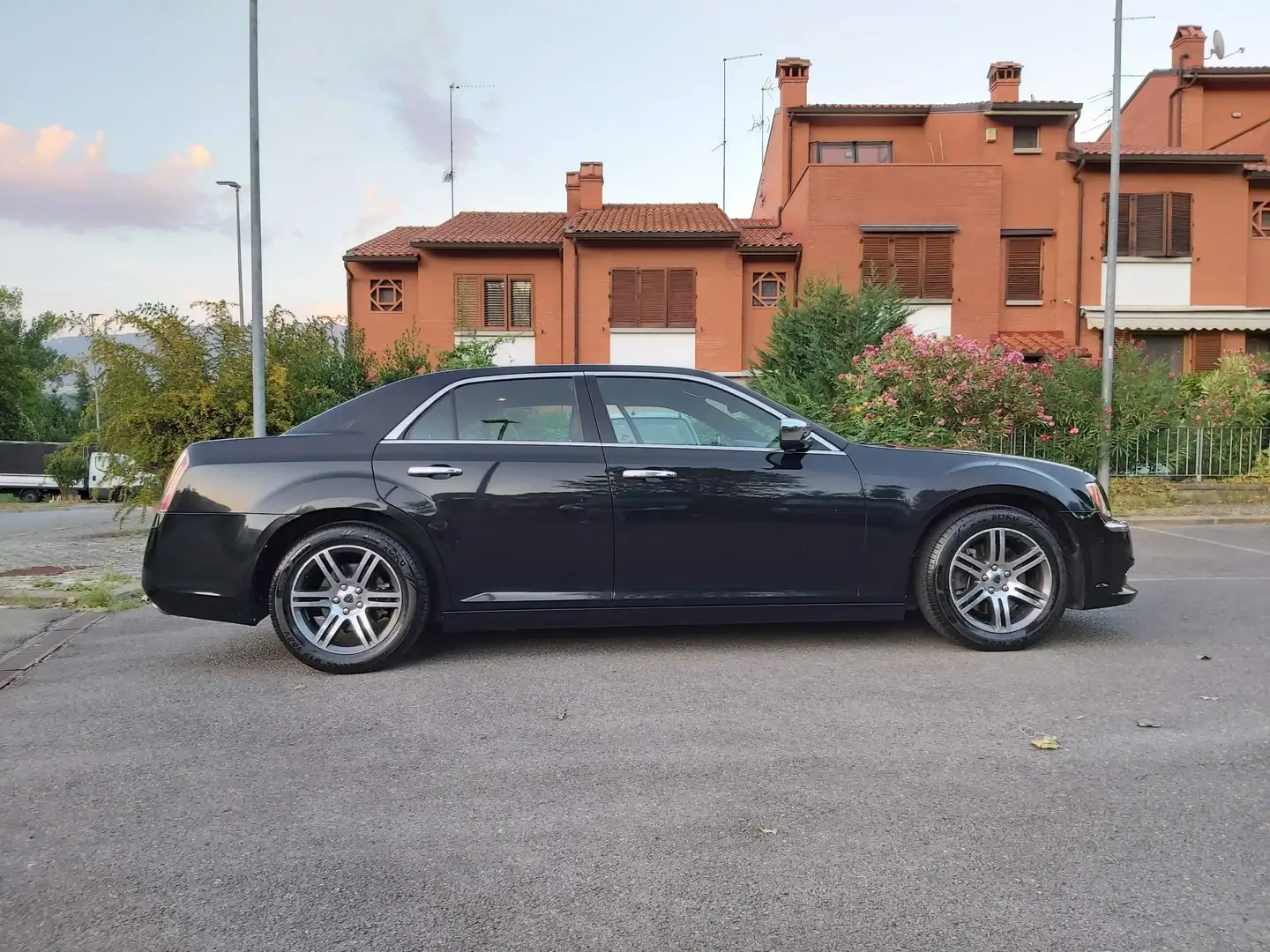 Lancia Thema 3.0 V6 mjt II Platinum 190cv auto - 1