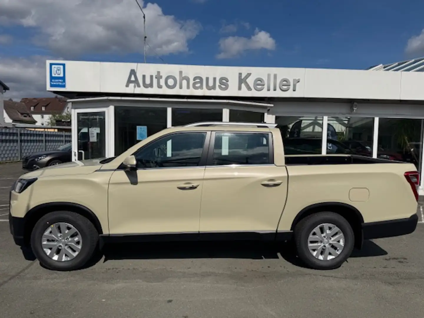 KGM Musso Beige - 1