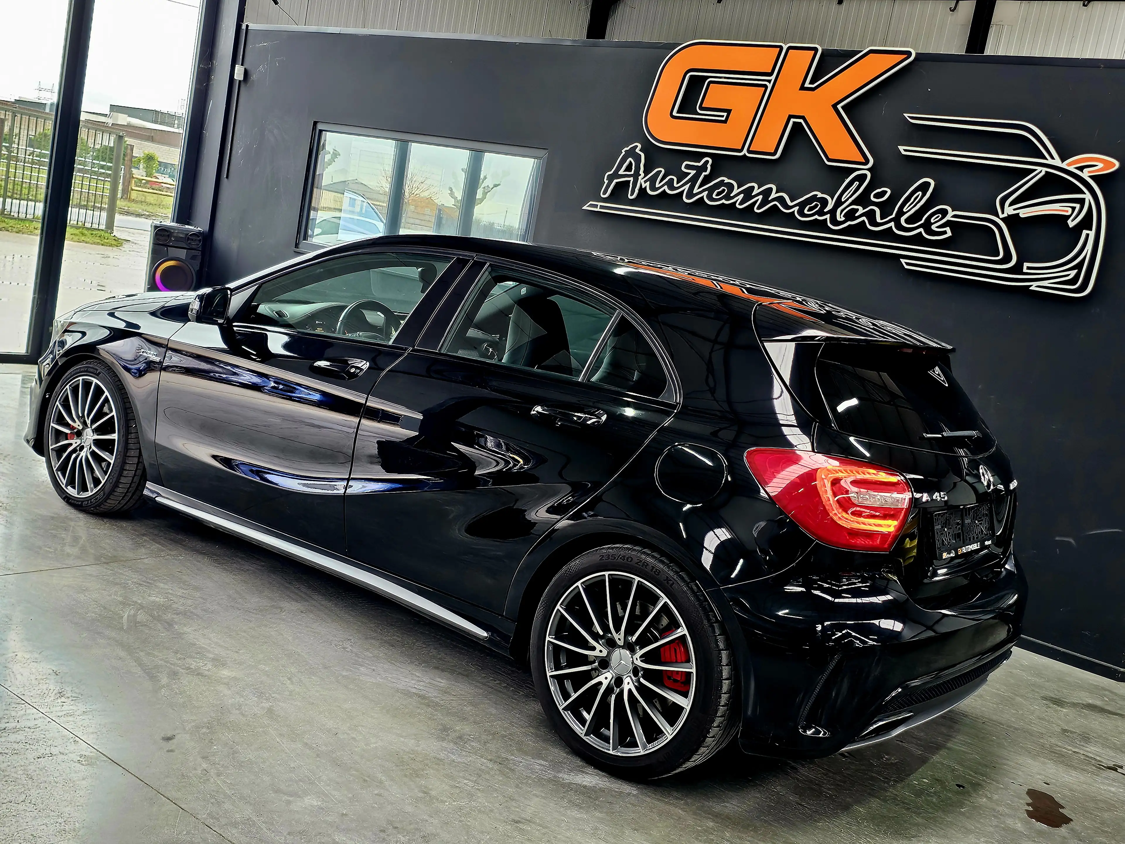Mercedes-Benz A 45 AMG A 45 AMG 4-Matic — photo 2