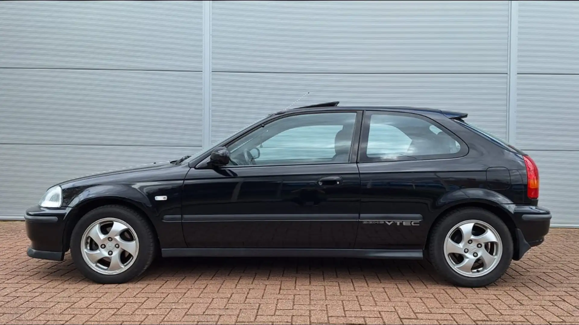 Honda Civic Civic 1.6i VTi Noir - 1