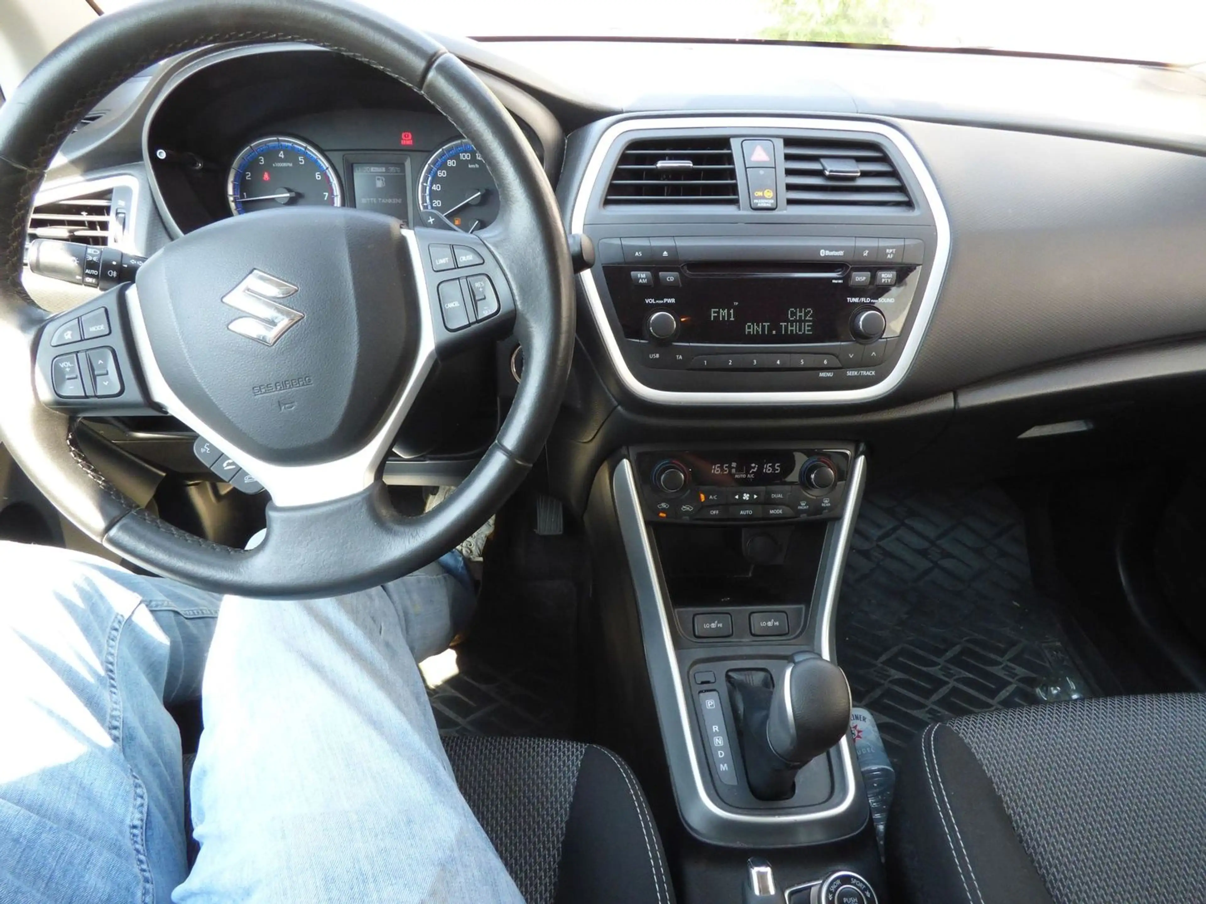 Suzuki SX4 S-Cross 4x4 — photo 13