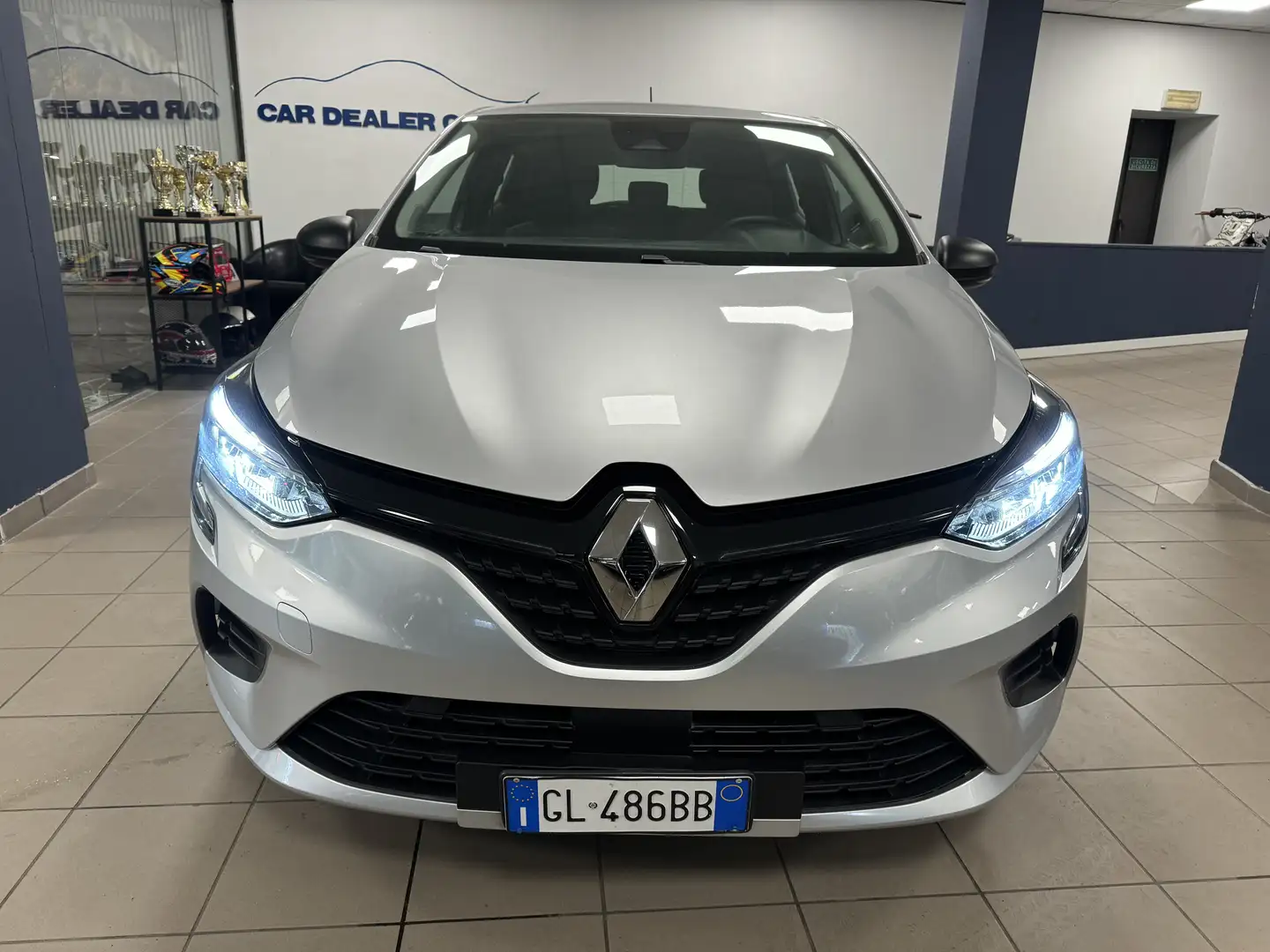 Renault Clio Clio V 2019 1.0 sce Life 65cv my21 Argento - 2