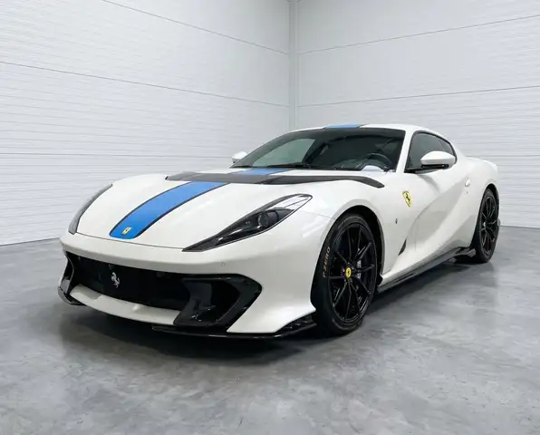 Ferrari 812 Competizione