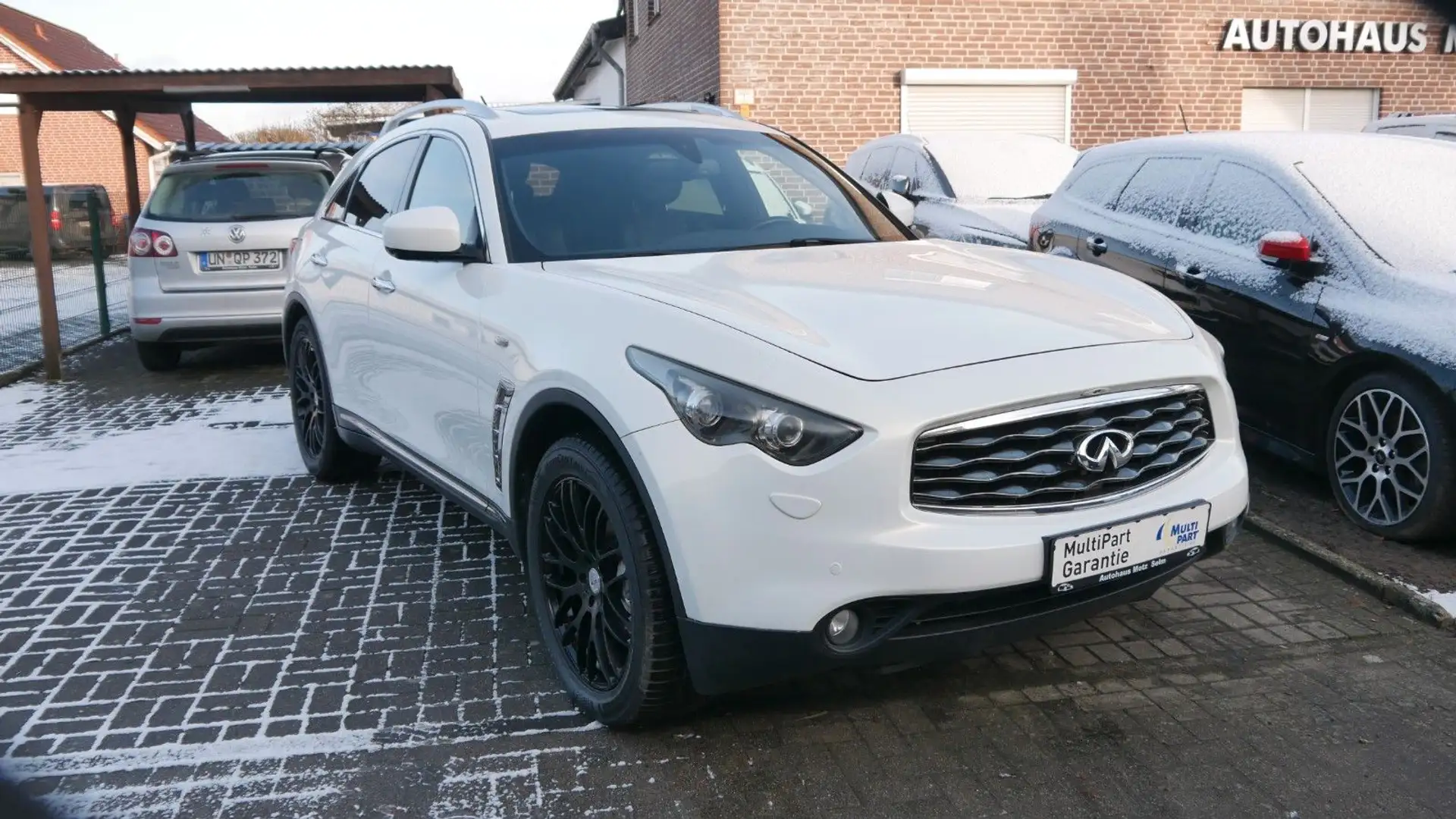 Infiniti FX 30d V6 AWD S Weiß - 1