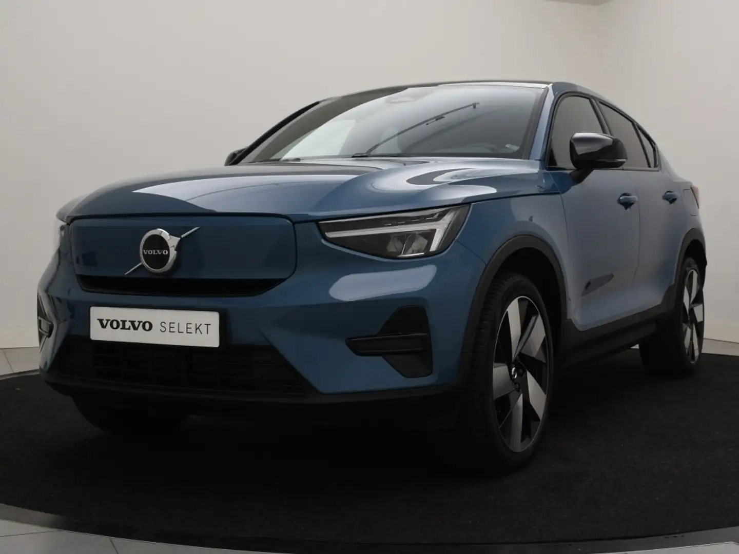 Volvo C40 RECHARGE 69KWh PLUS DARK 20INCH GETINT GLAS APPLE Azul - 2
