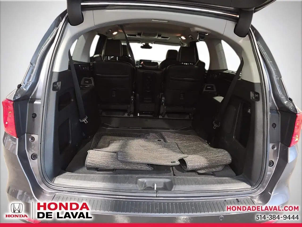 Honda Odyssey снимка Honda Odyssey