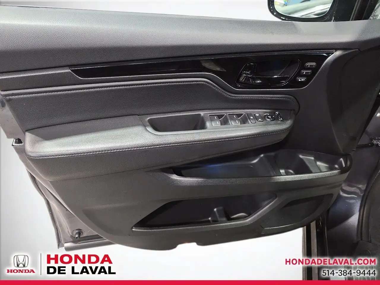 Honda Odyssey снимка Honda Odyssey