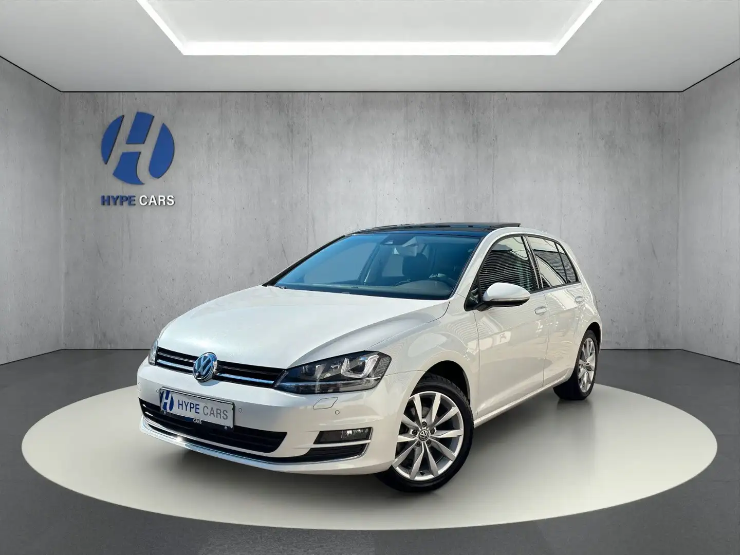 Volkswagen Golf 1,4 TSI DSG Highl LED Pano Navi RFK StHzg Bianco - 1