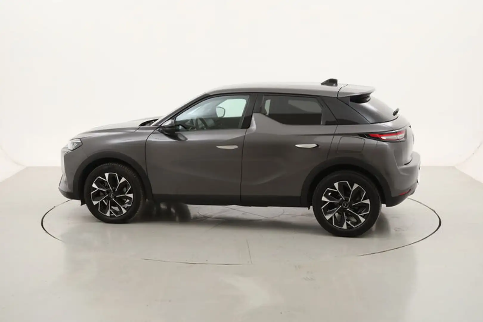 DS Automobiles DS 3 Crossback Opera 1.5 Diesel 131CV Grigio - 2