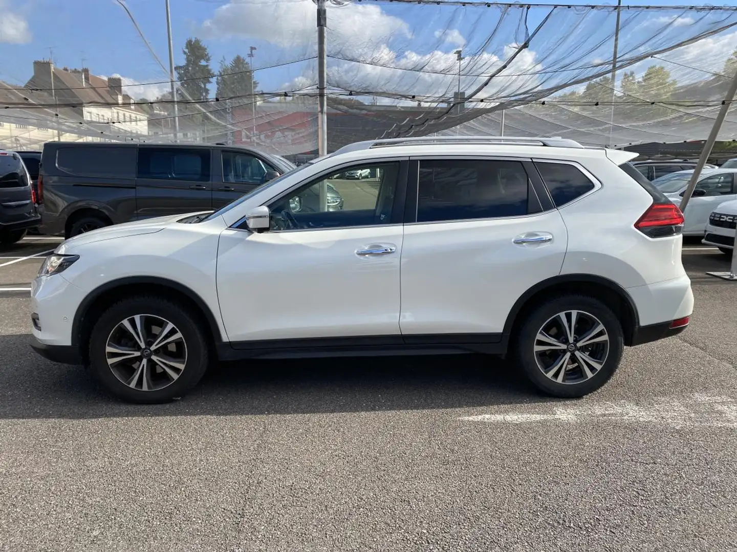 Nissan X-Trail III (2) 1.7 DCI 150 N-CONNECTA XTRONIC 7PL ATTELAGE / TOIT OUVRANT Weiß - 2