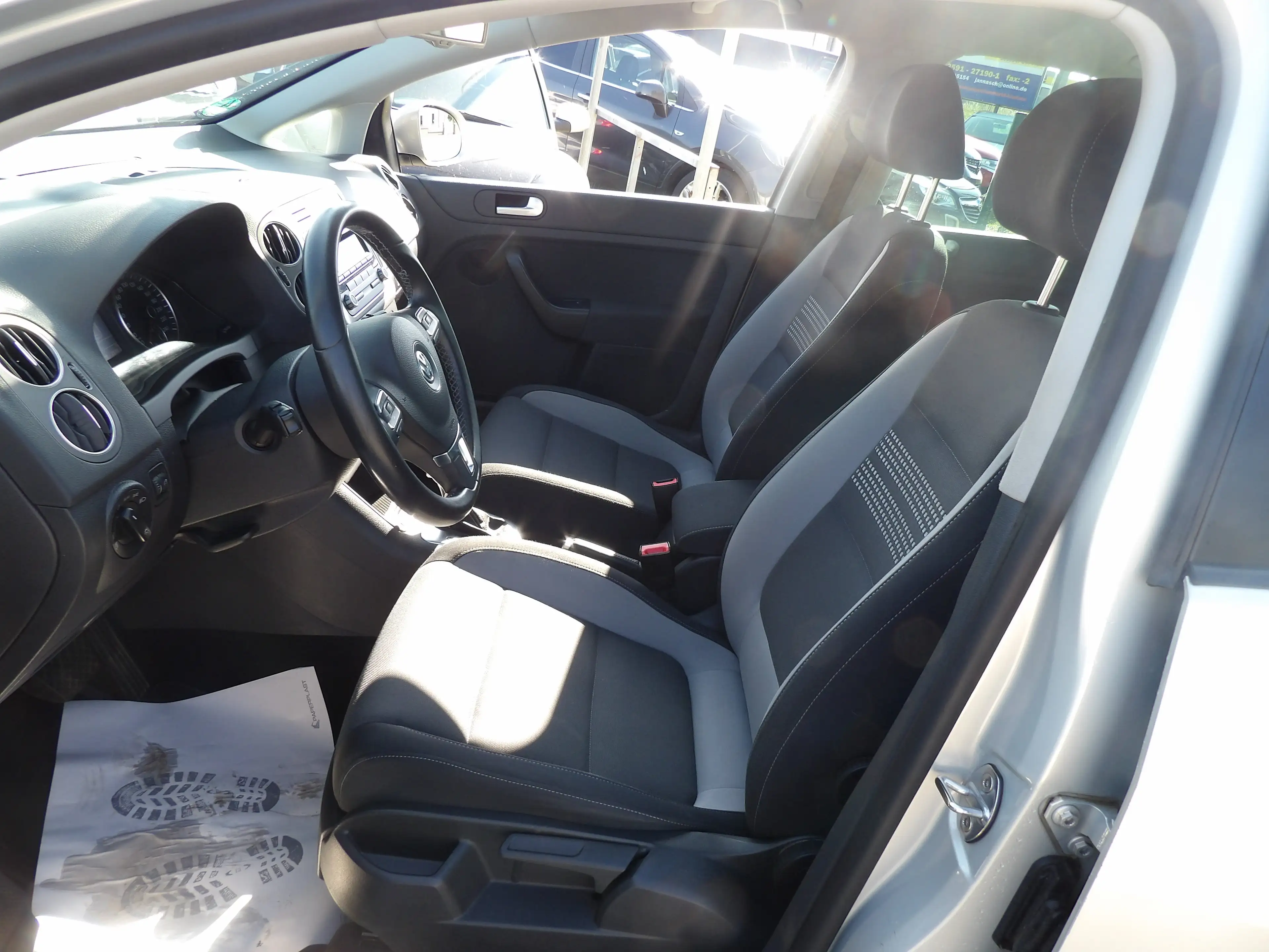 Volkswagen Golf Plus Life Automatik Klima PDC Winterräder HU AU Neu — photo 7