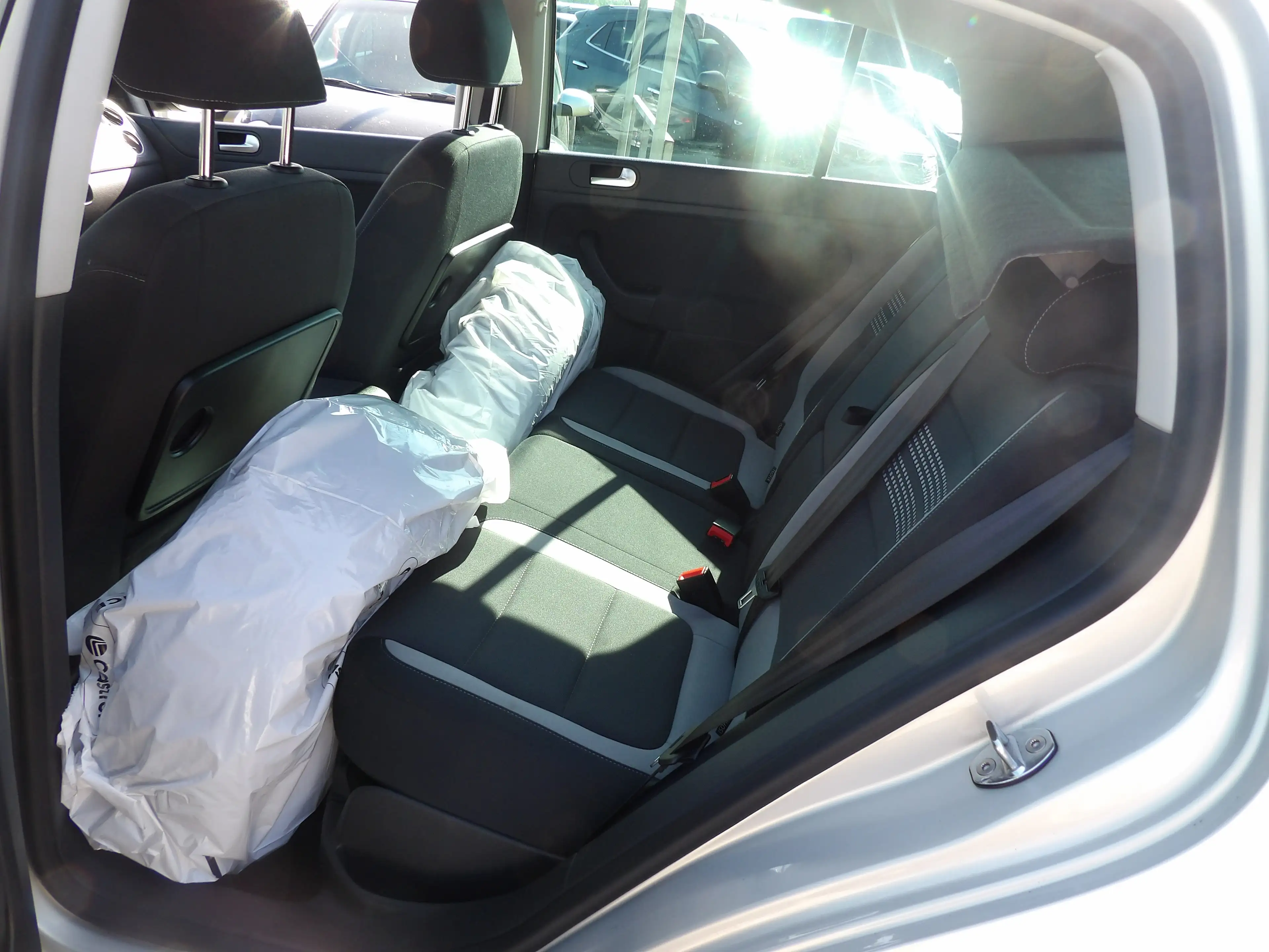 Volkswagen Golf Plus Life Automatik Klima PDC Winterräder HU AU Neu — photo 8