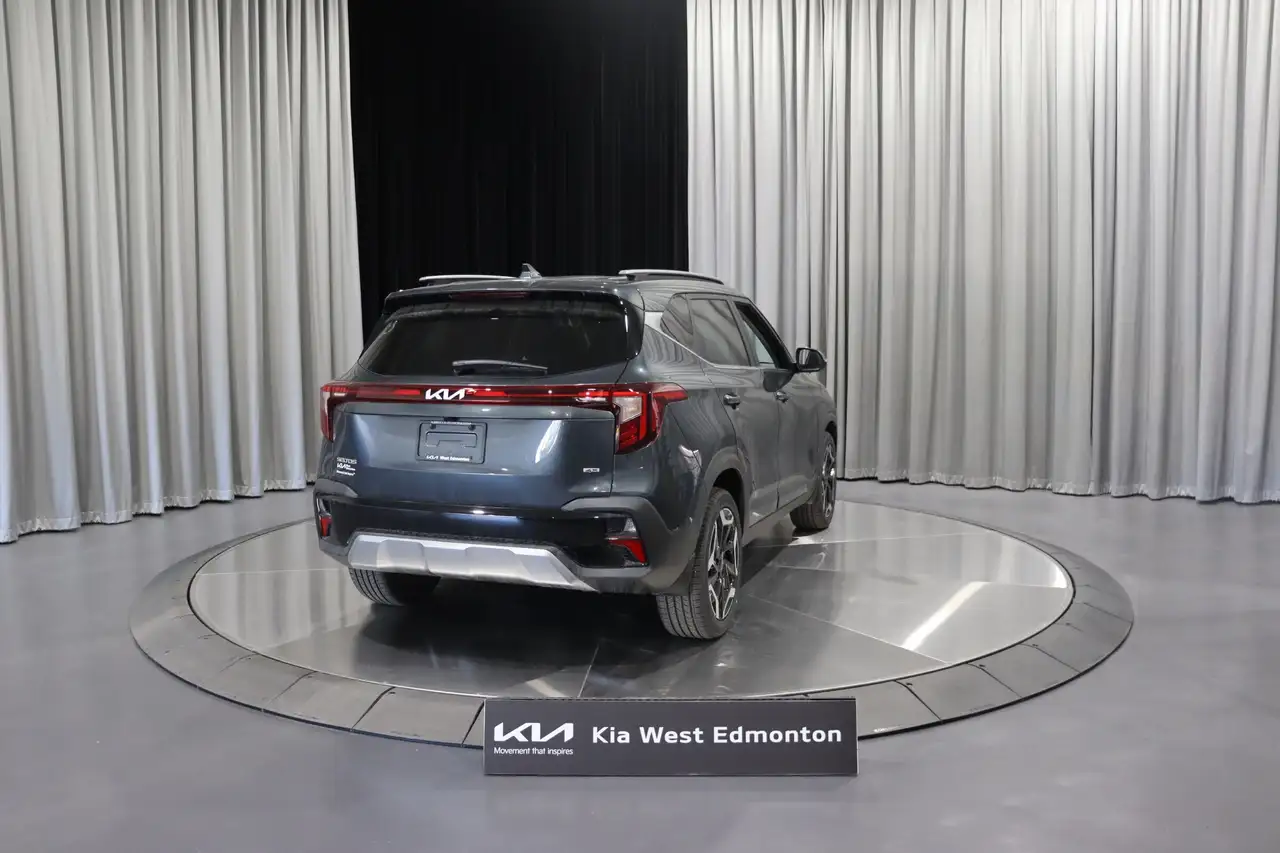 Kia Seltos снимка Kia Seltos