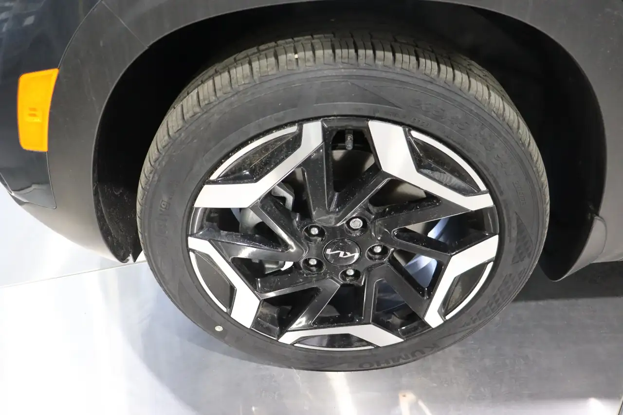 Kia Seltos снимка Kia Seltos