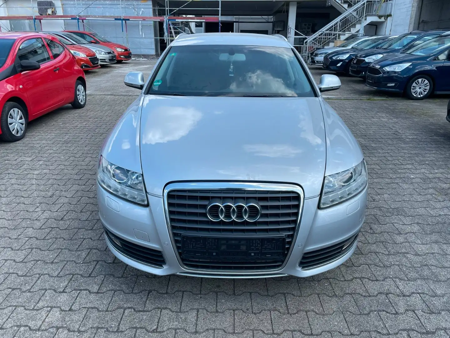 Audi A6 Avant 2.7 TDI*MOTOR VERLIERT STARK ÖL* Silber - 2