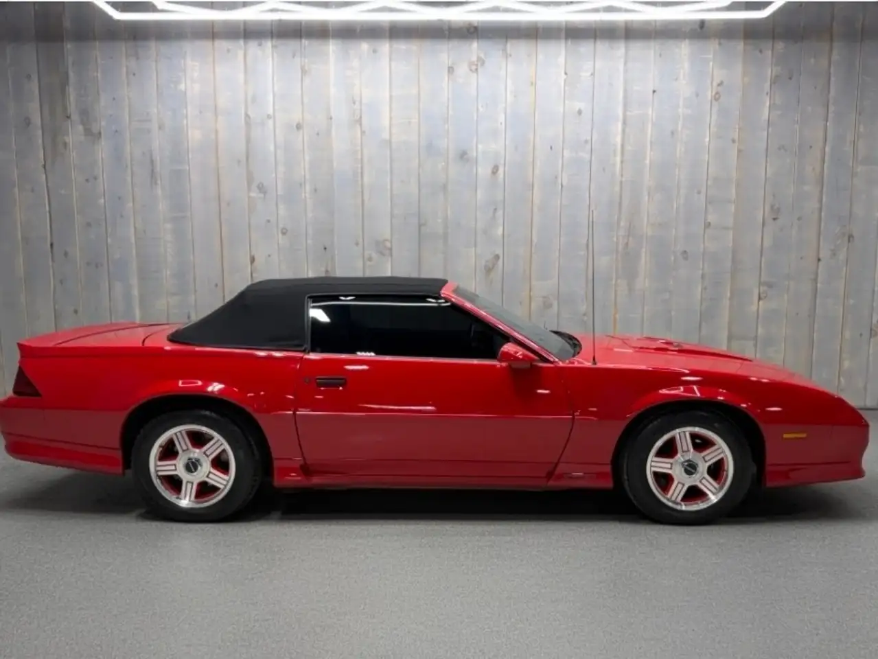 Chevrolet Camaro снимка Chevrolet Camaro