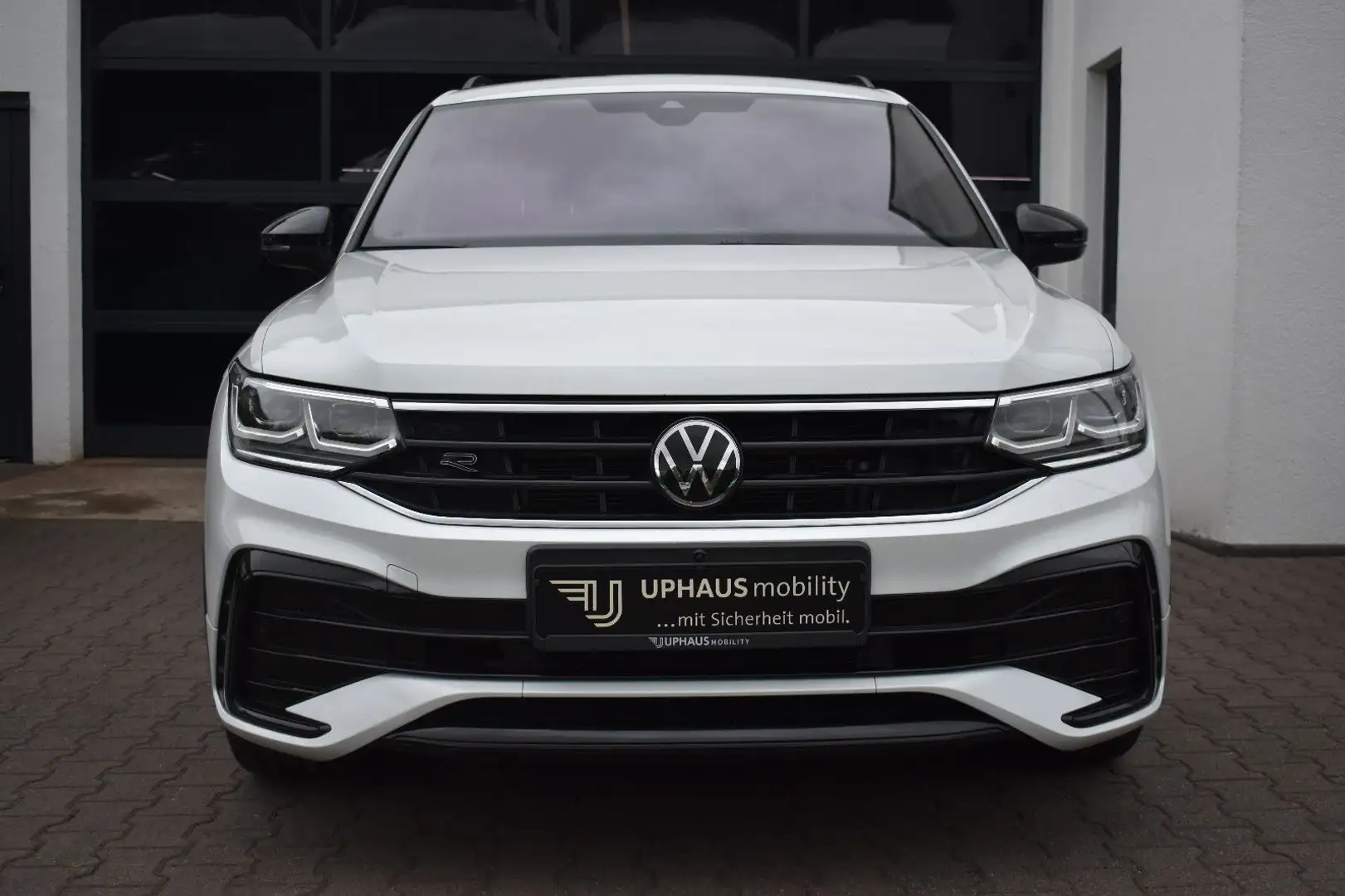 Volkswagen Tiguan 2,0 TDI DSG R-Line*BlackStyleNavi Discove Weiß - 2