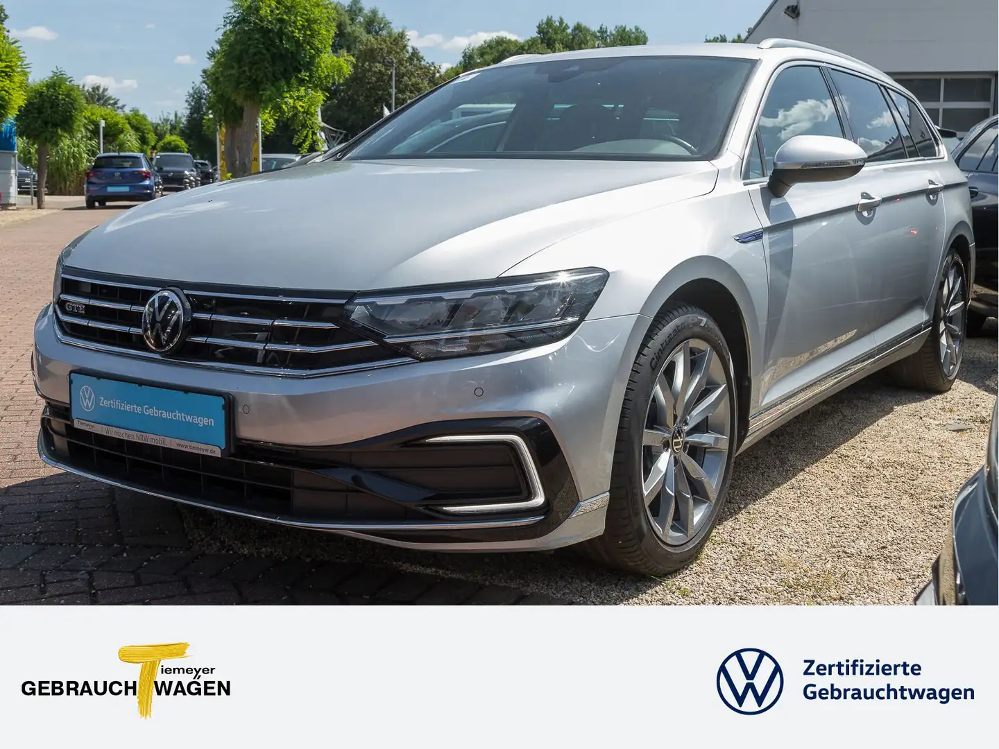 Volkswagen Passat Variant GTE LM18 STANDHZG AHK ALCANTARA Silber - 1