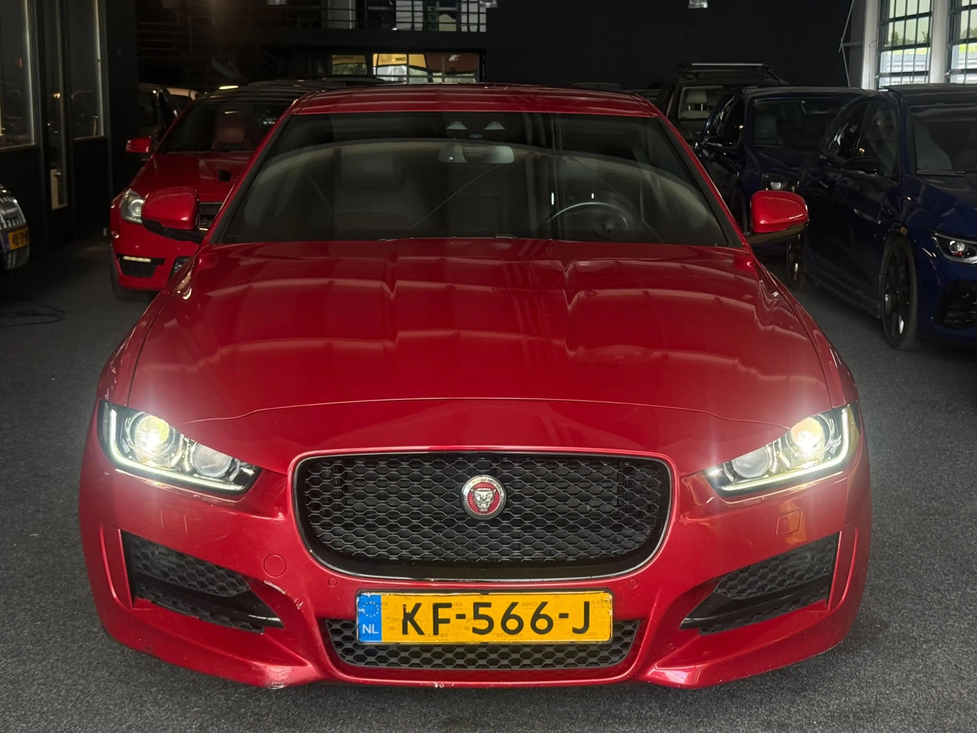 Jaguar XE 2.0 D Portfolio XENON/MERIDIAN/CAMERA/NAVI/LMVELGE — photo 5
