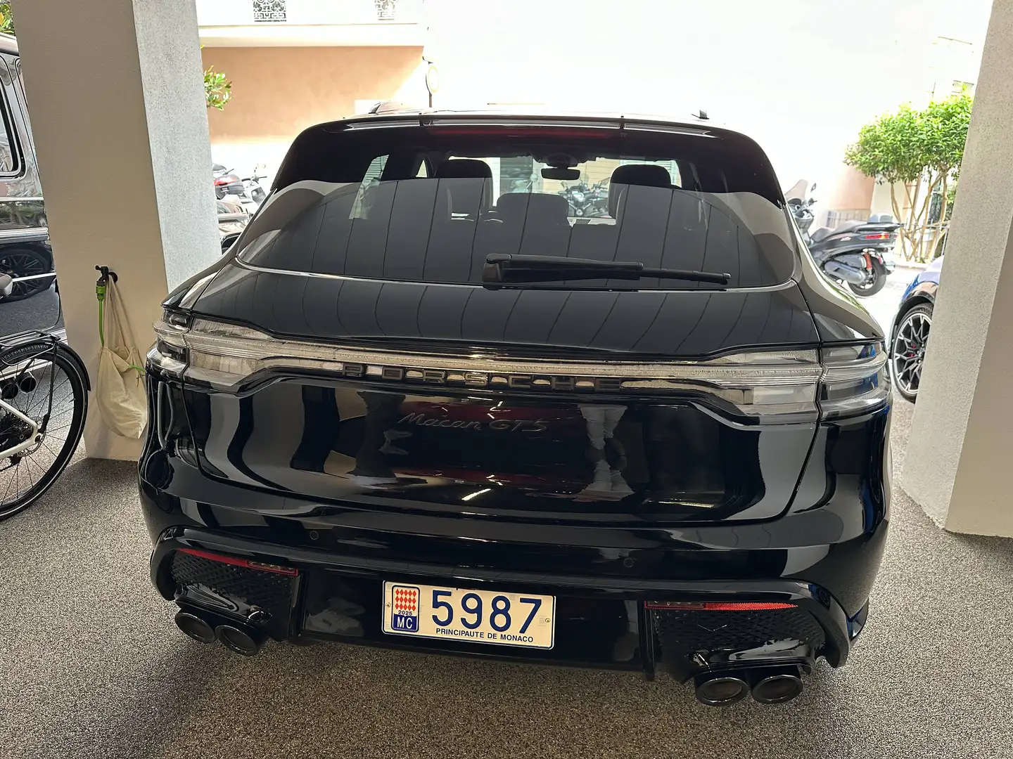 Porsche Macan 2.9 V6 440ch GTS PDK Noir - 1