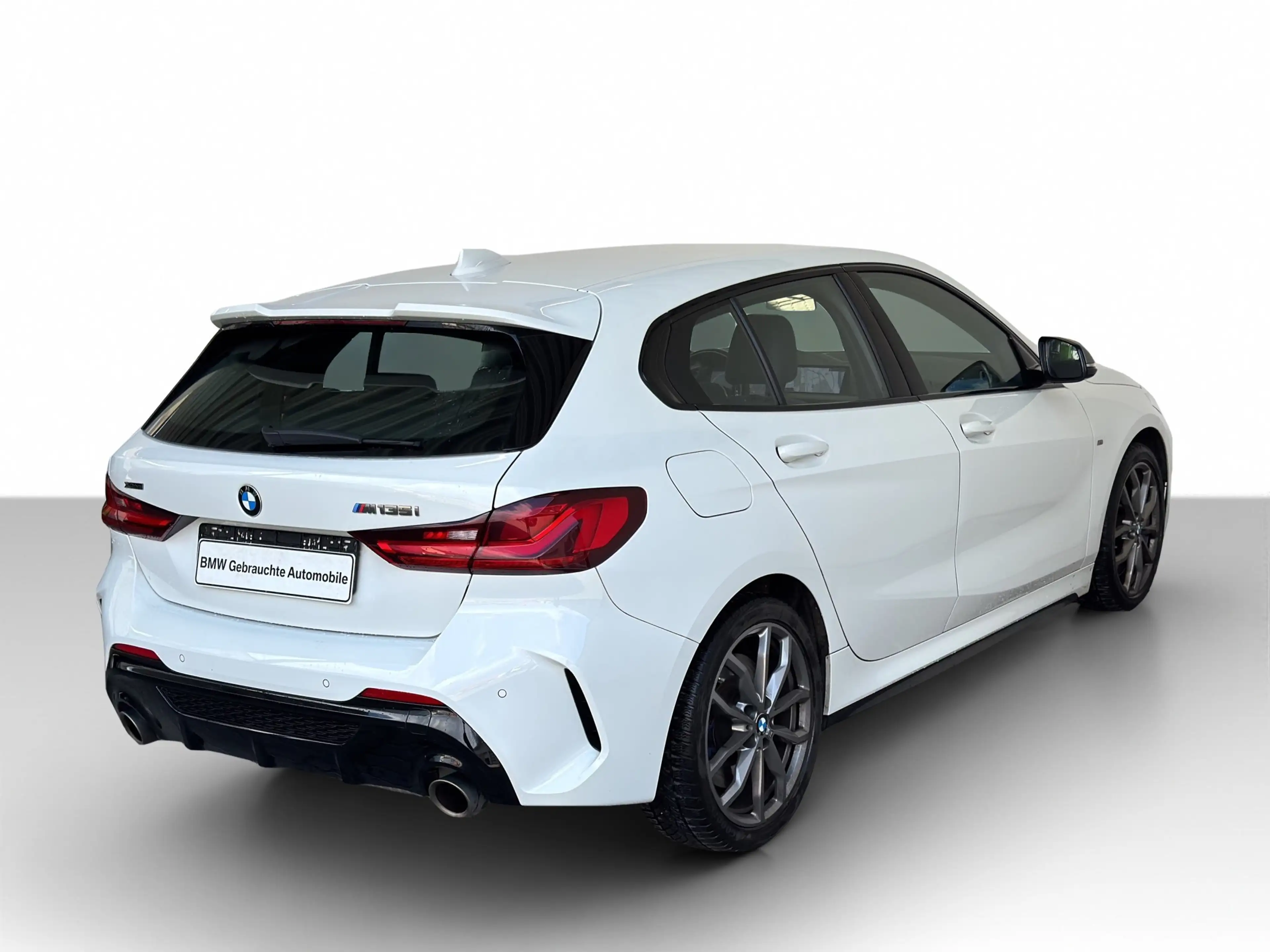 BMW 135 MiA xDrive 5-trg. M Paket LiveCock.LED.HUD.PD — photo 4