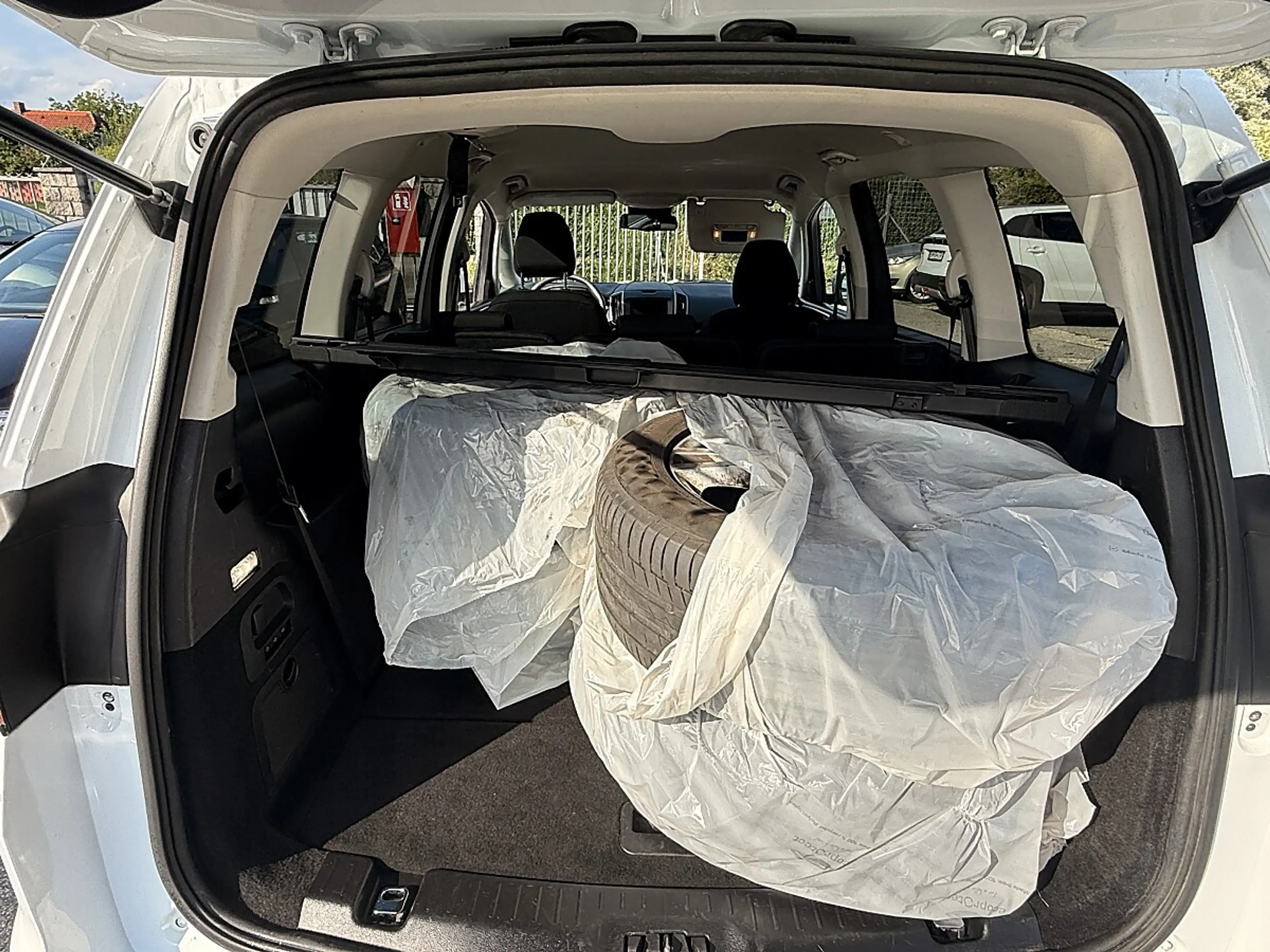 Ford Galaxy 2,0 EcoBlue SCR Business — photo 7
