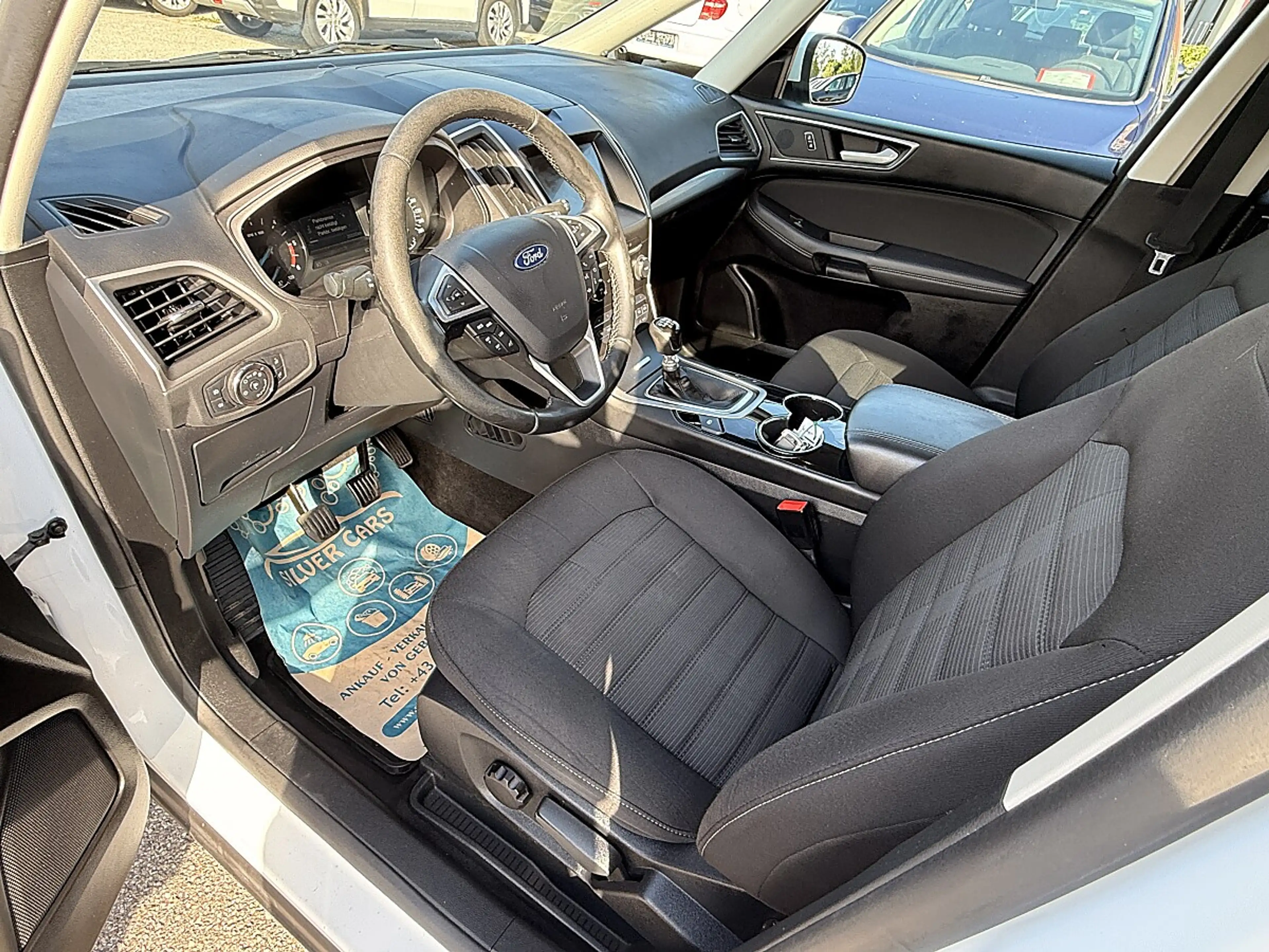 Ford Galaxy 2,0 EcoBlue SCR Business — photo 13