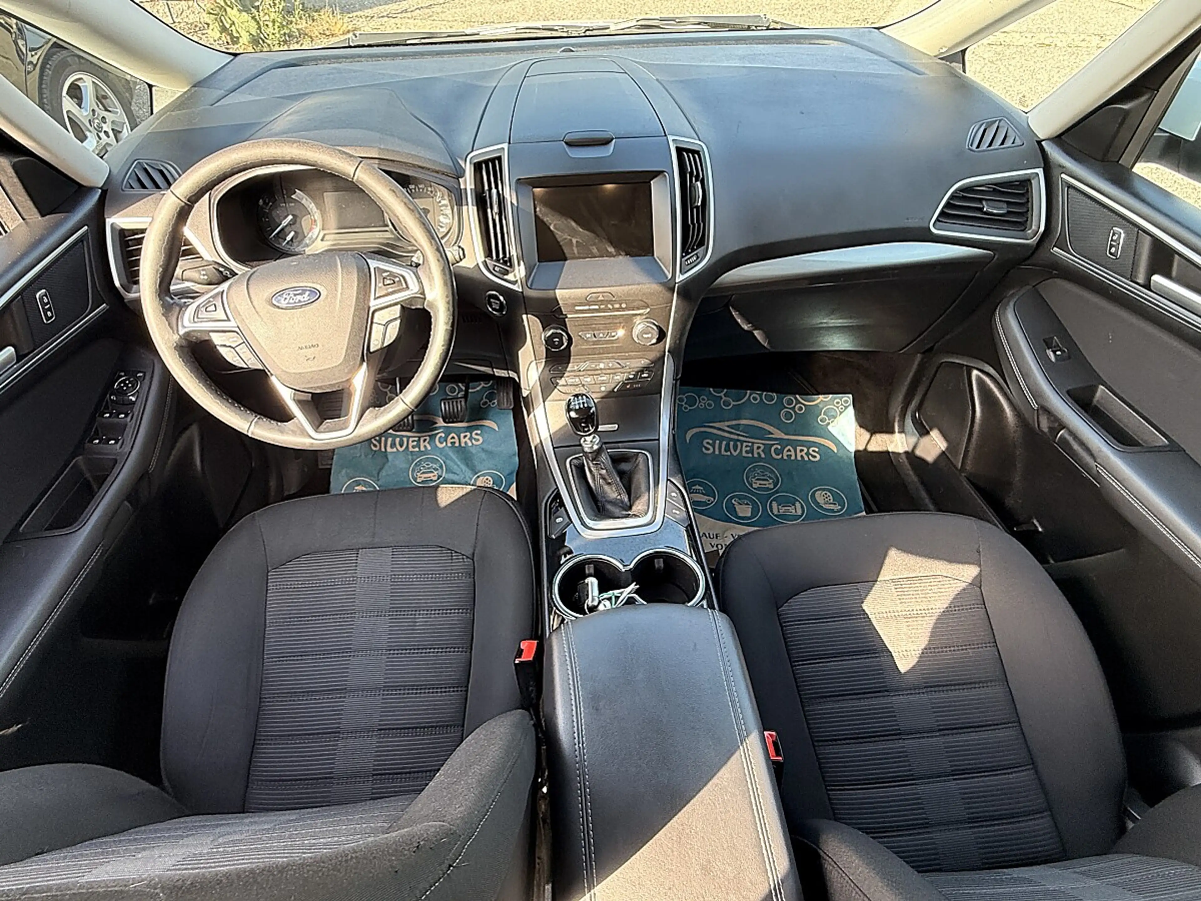 Ford Galaxy 2,0 EcoBlue SCR Business — photo 12