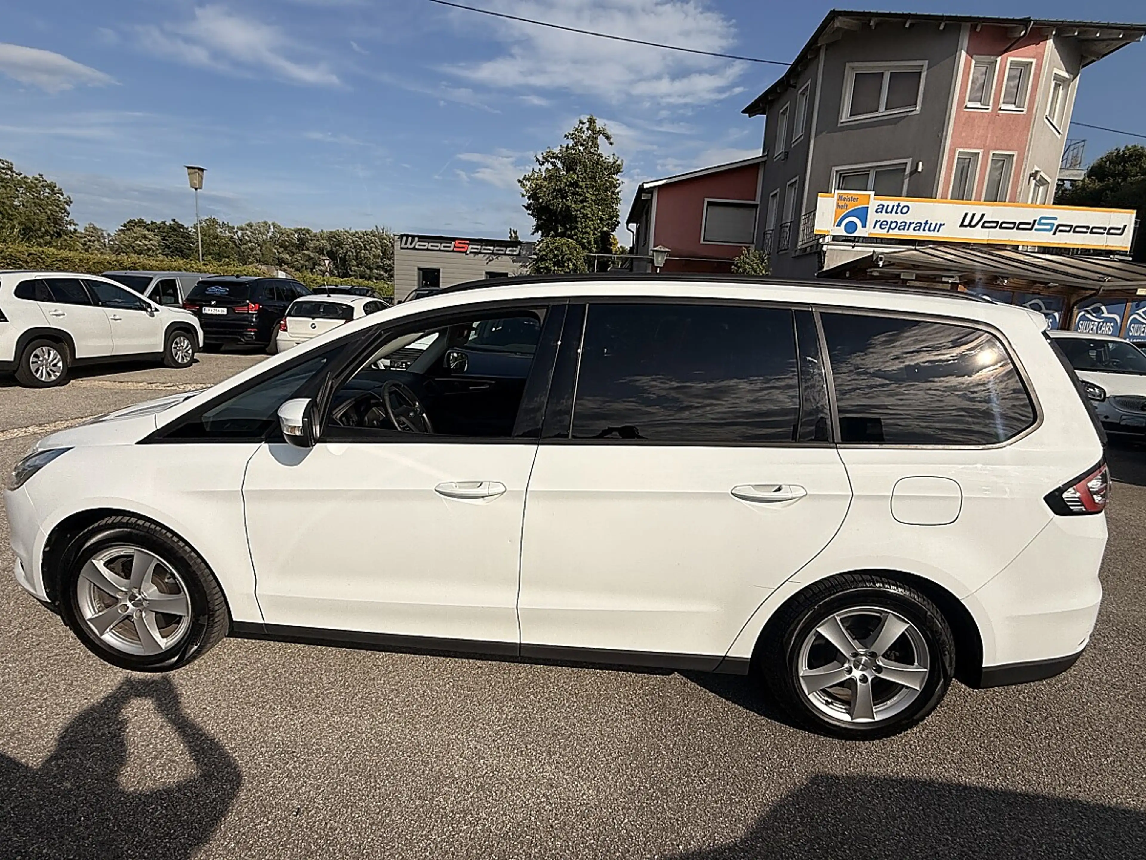 Ford Galaxy 2,0 EcoBlue SCR Business — photo 4