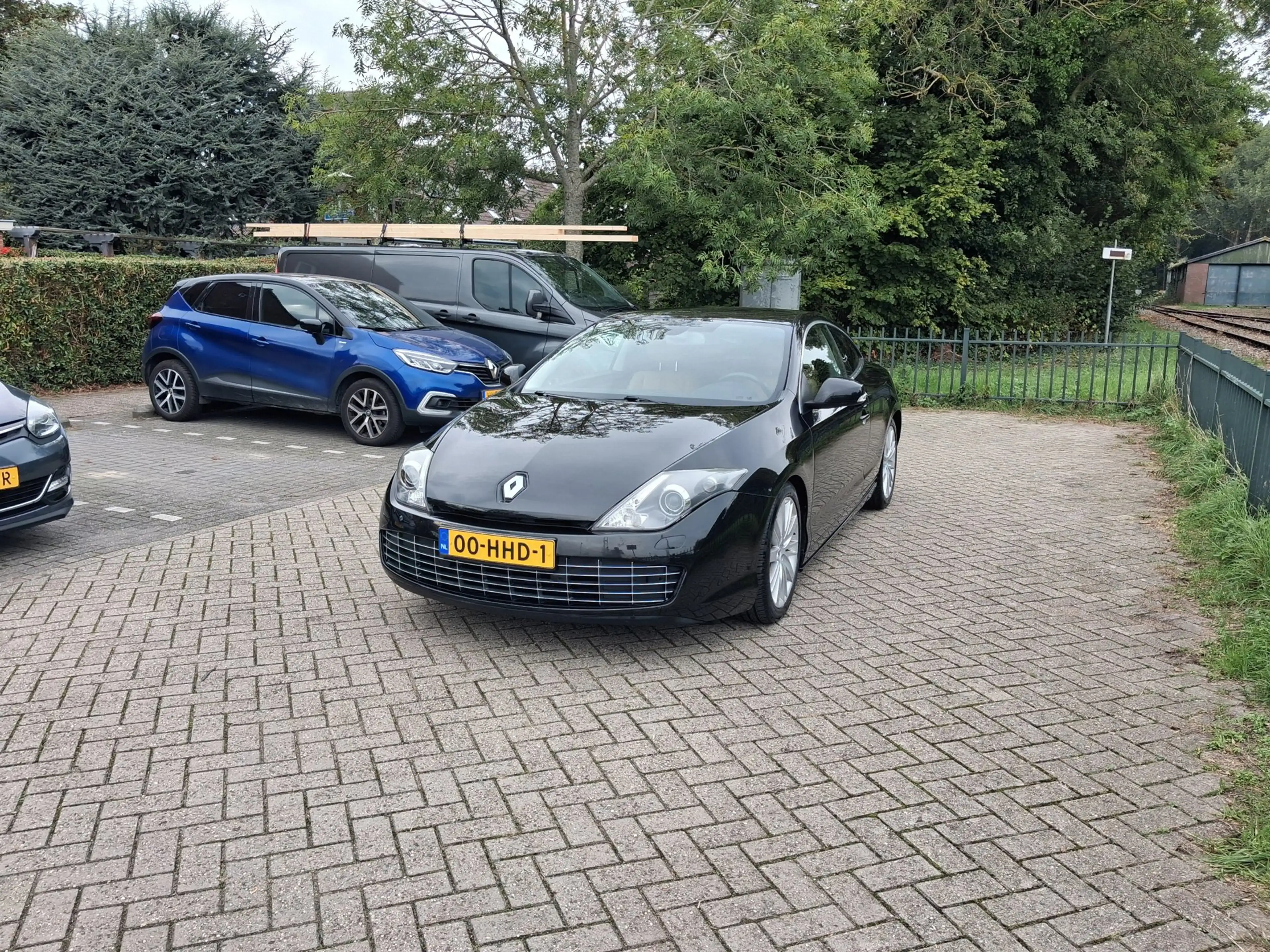 Renault Laguna Coupé 3.5 V6 Initiale AUTOMAAT leder ALLINPRIJS — photo 3