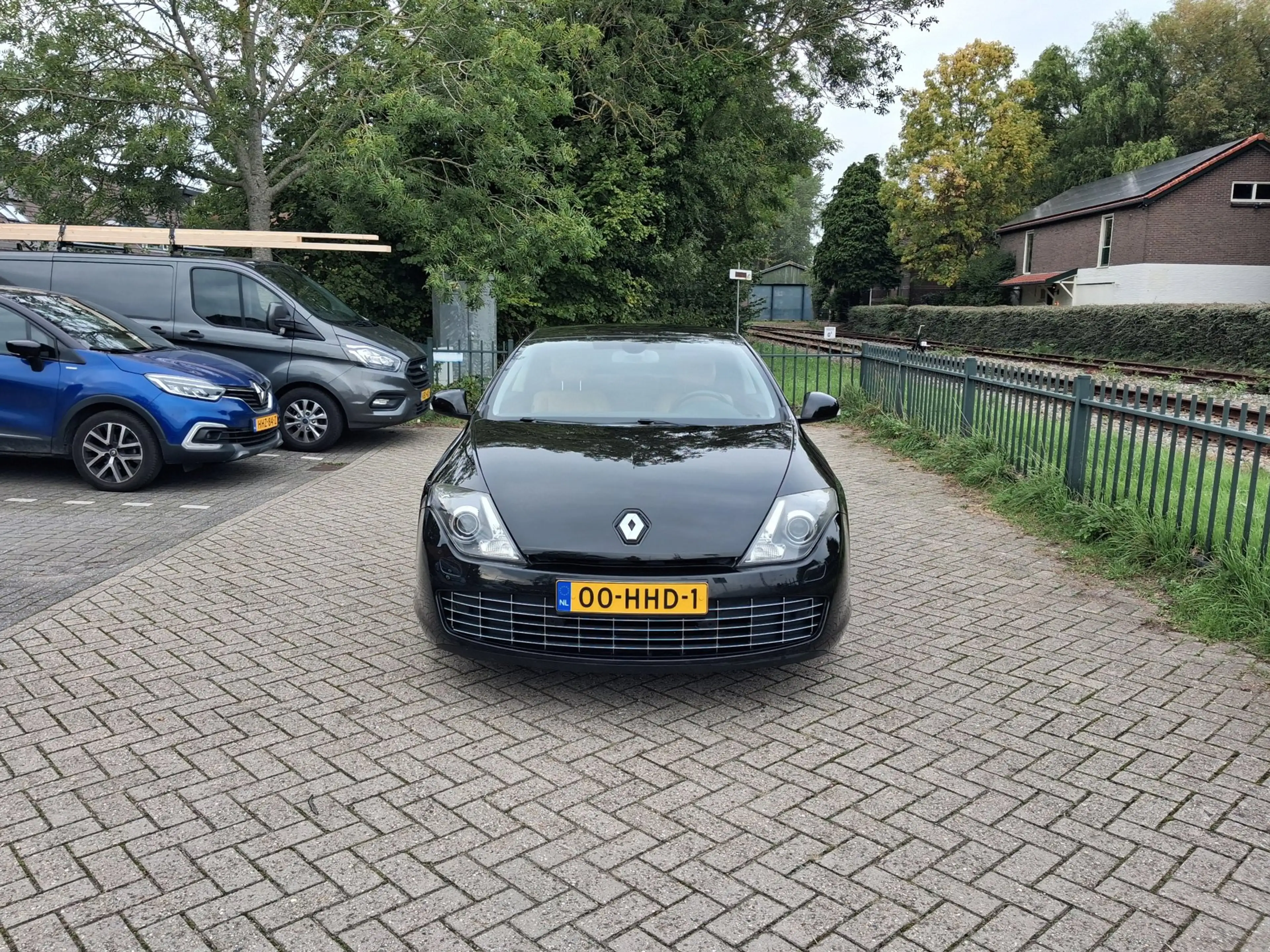 Renault Laguna Coupé 3.5 V6 Initiale AUTOMAAT leder ALLINPRIJS — photo 2