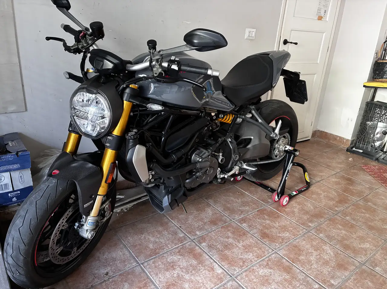 Ducati Monster 1200